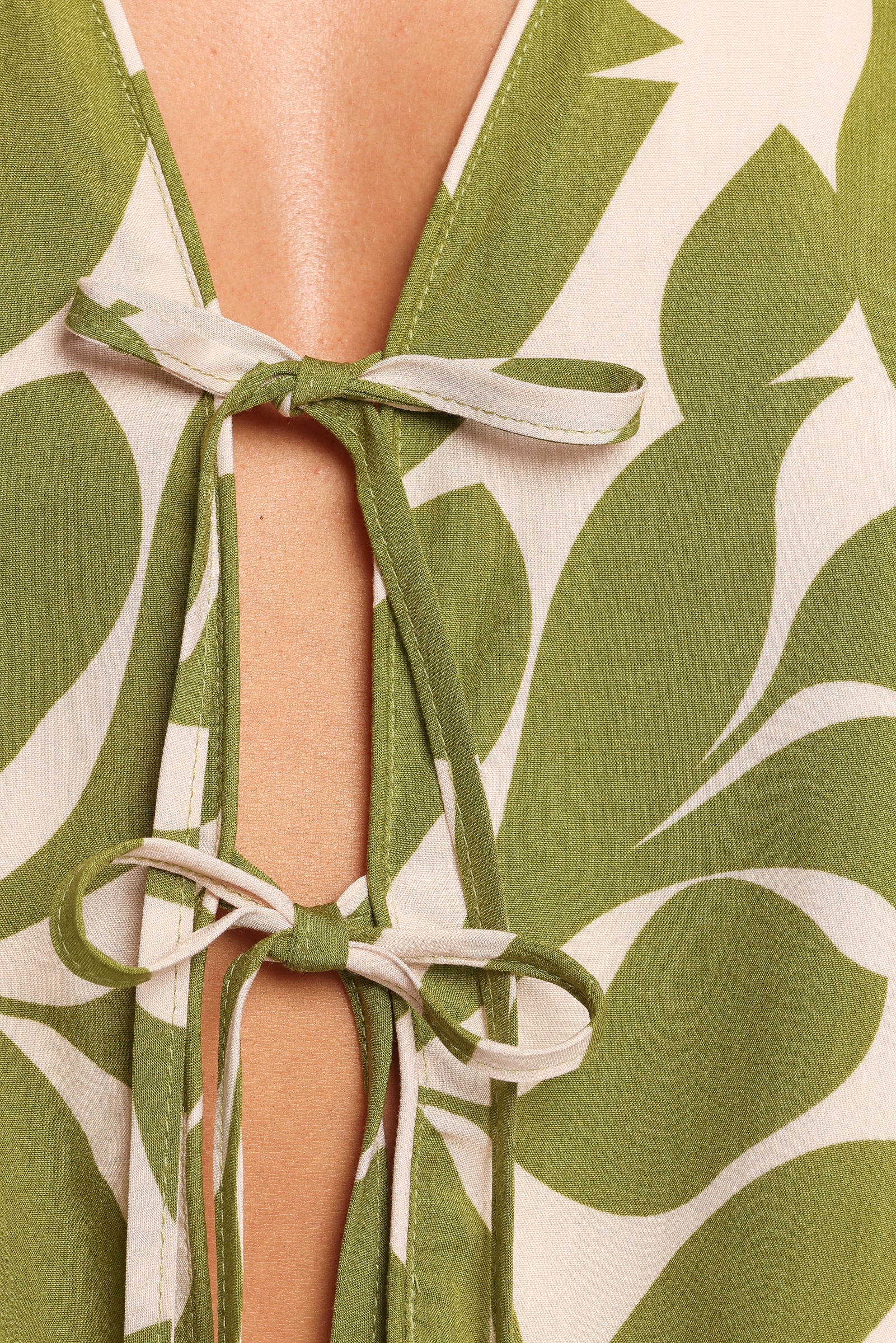 Petal and Pup USA TOPS Valia Tie Top - Green Floral