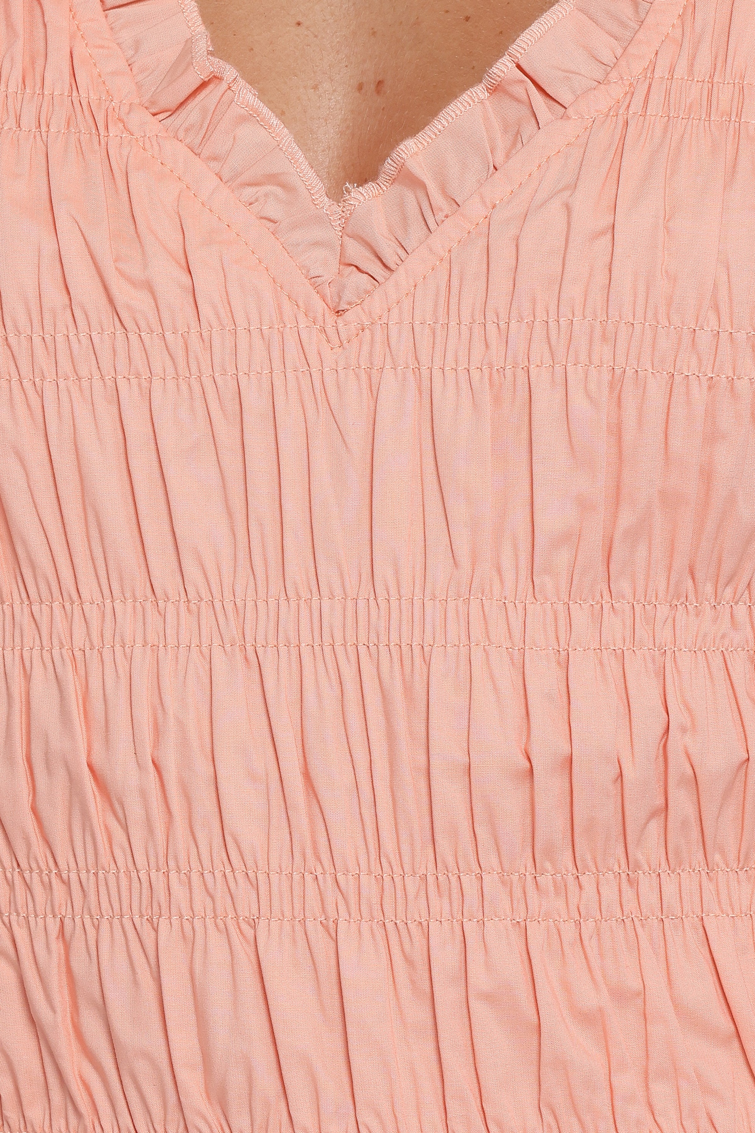 Petal and Pup USA TOPS Xenia Smocked Top - Peach