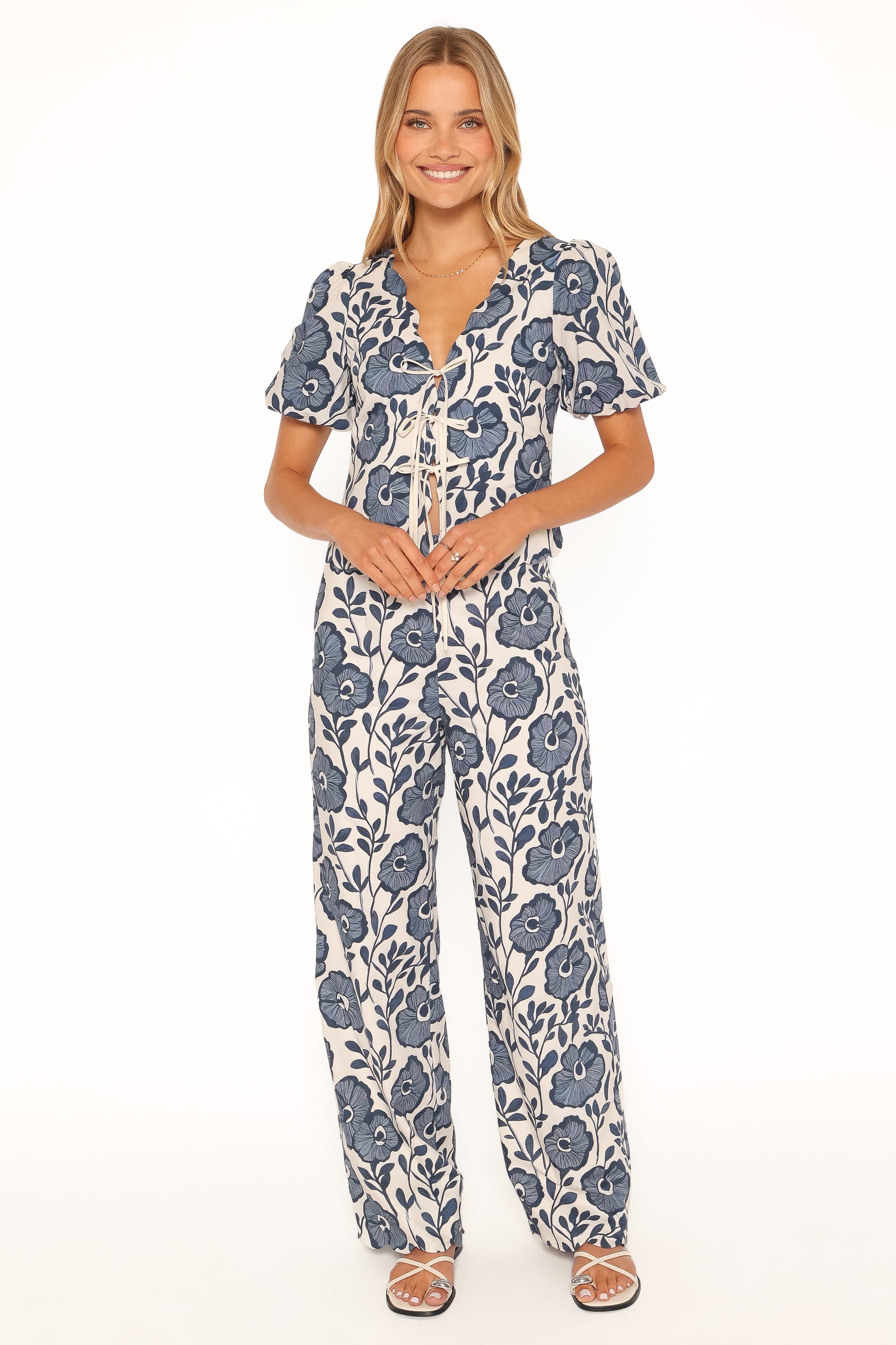 TOPS Jensen Scallop Hem Top - Blue Floral
