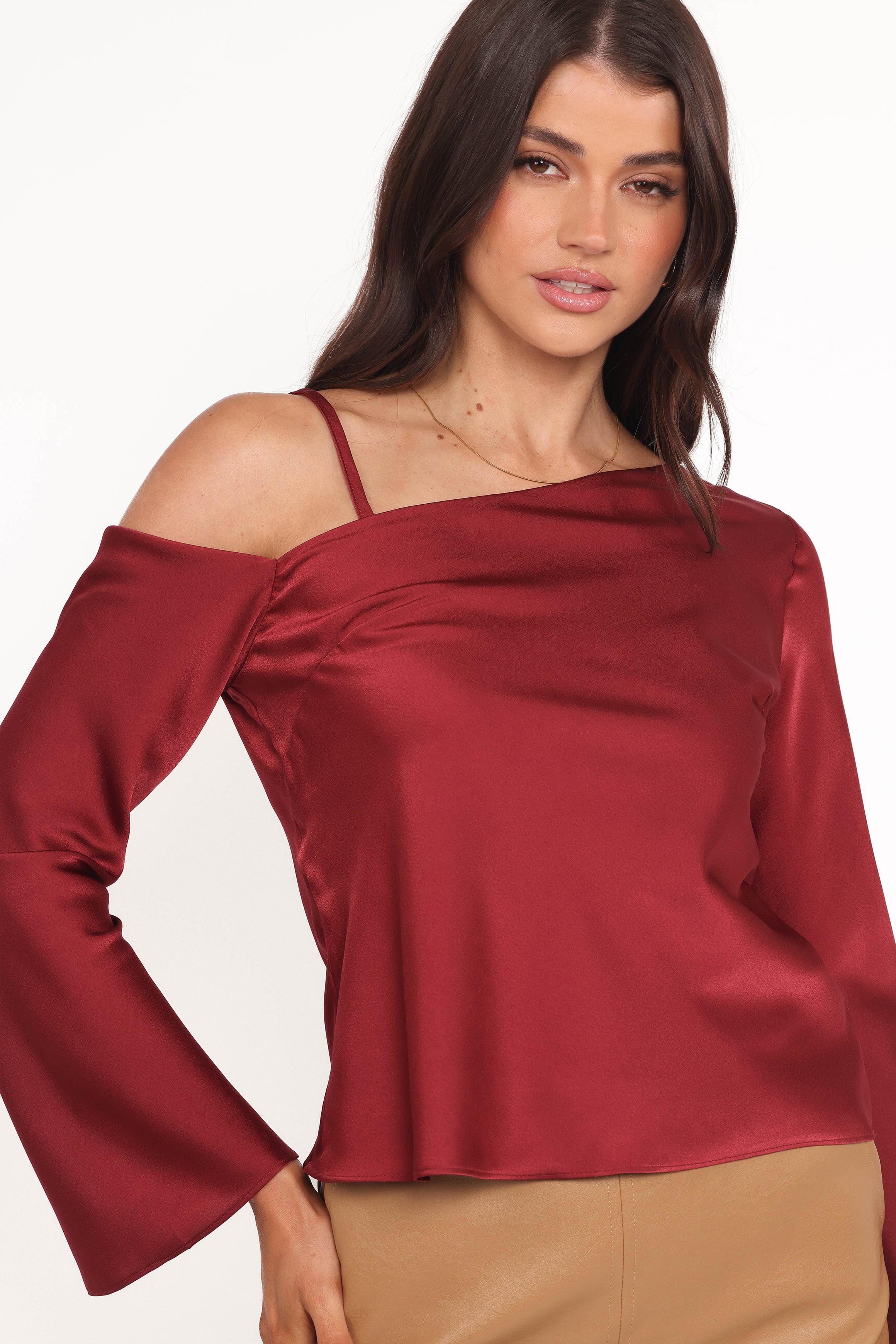 Brisa Off Shoulder Top - Cherry