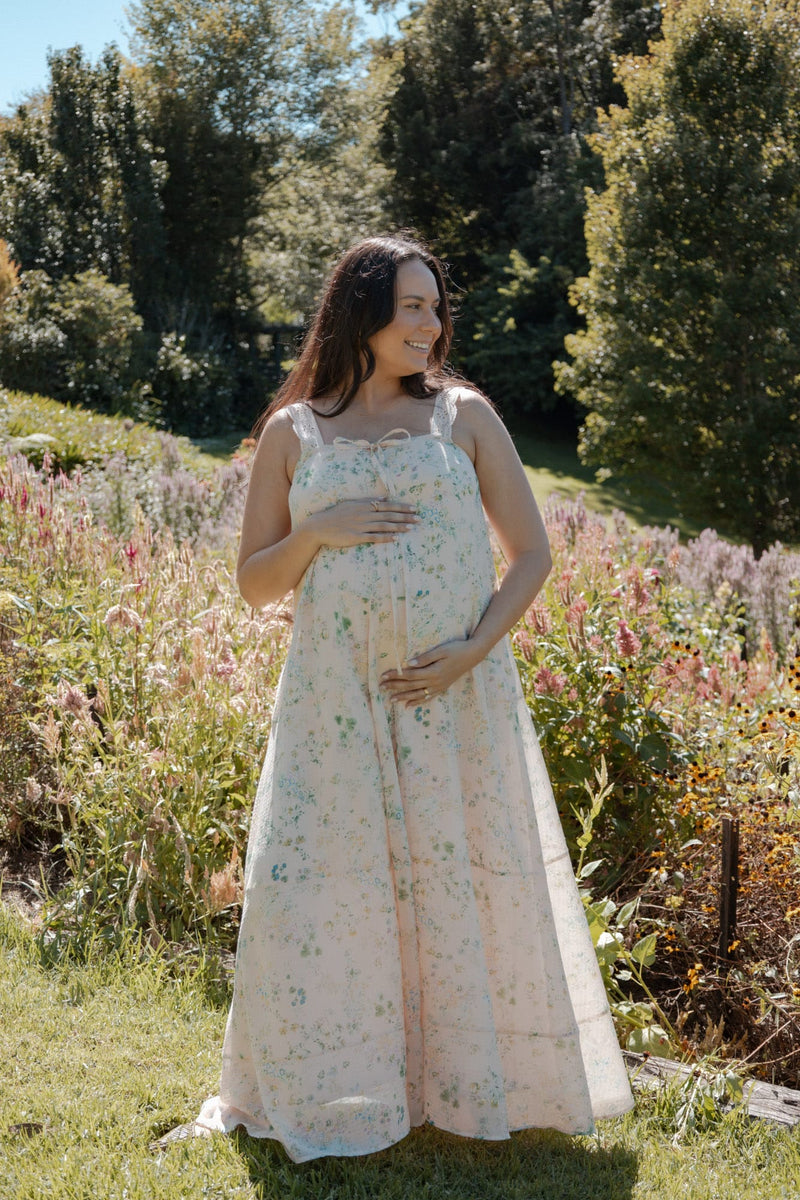 Cute Maternity Clothes & Bump Friendly Outfits