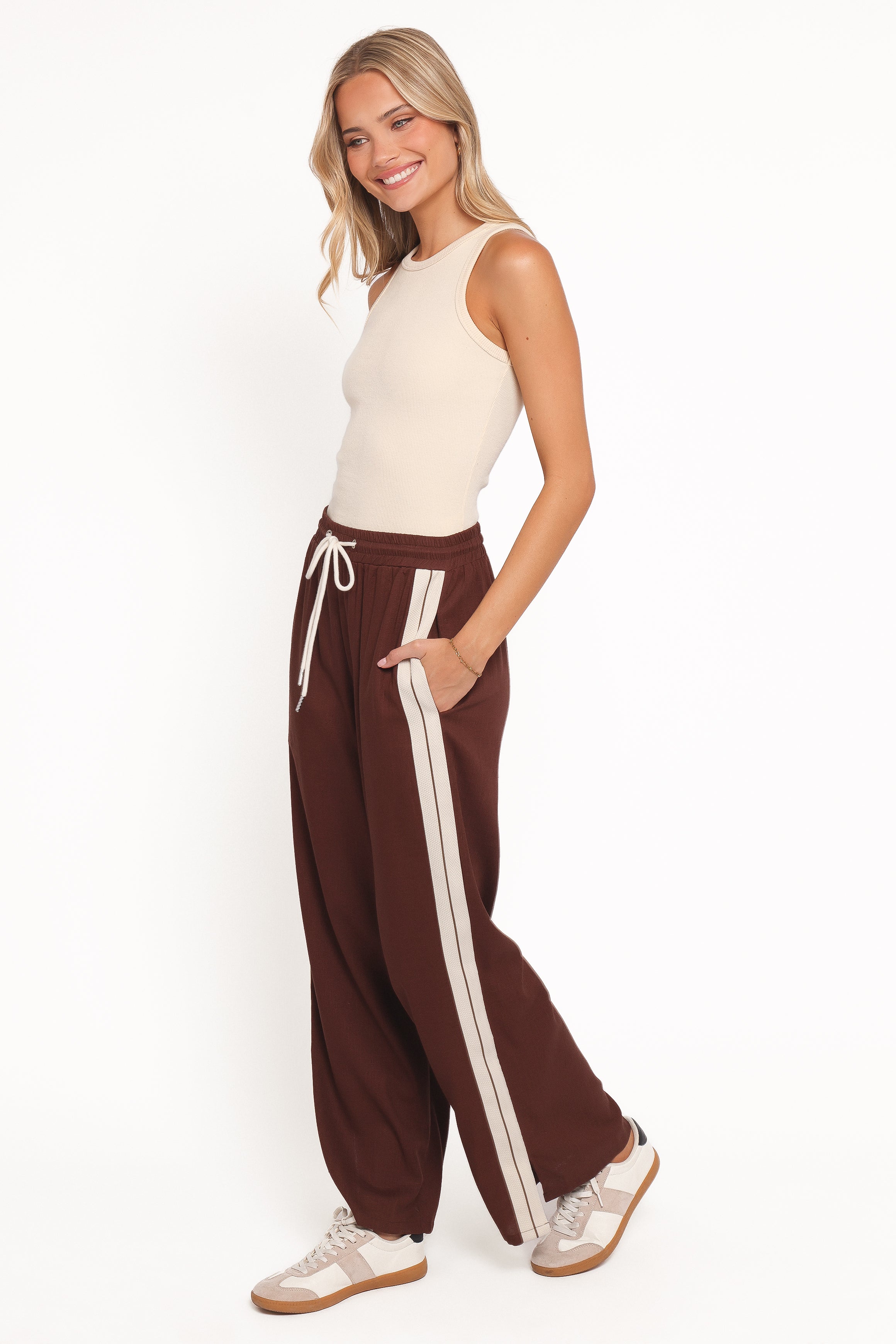 Hvar Track Pant - Brown