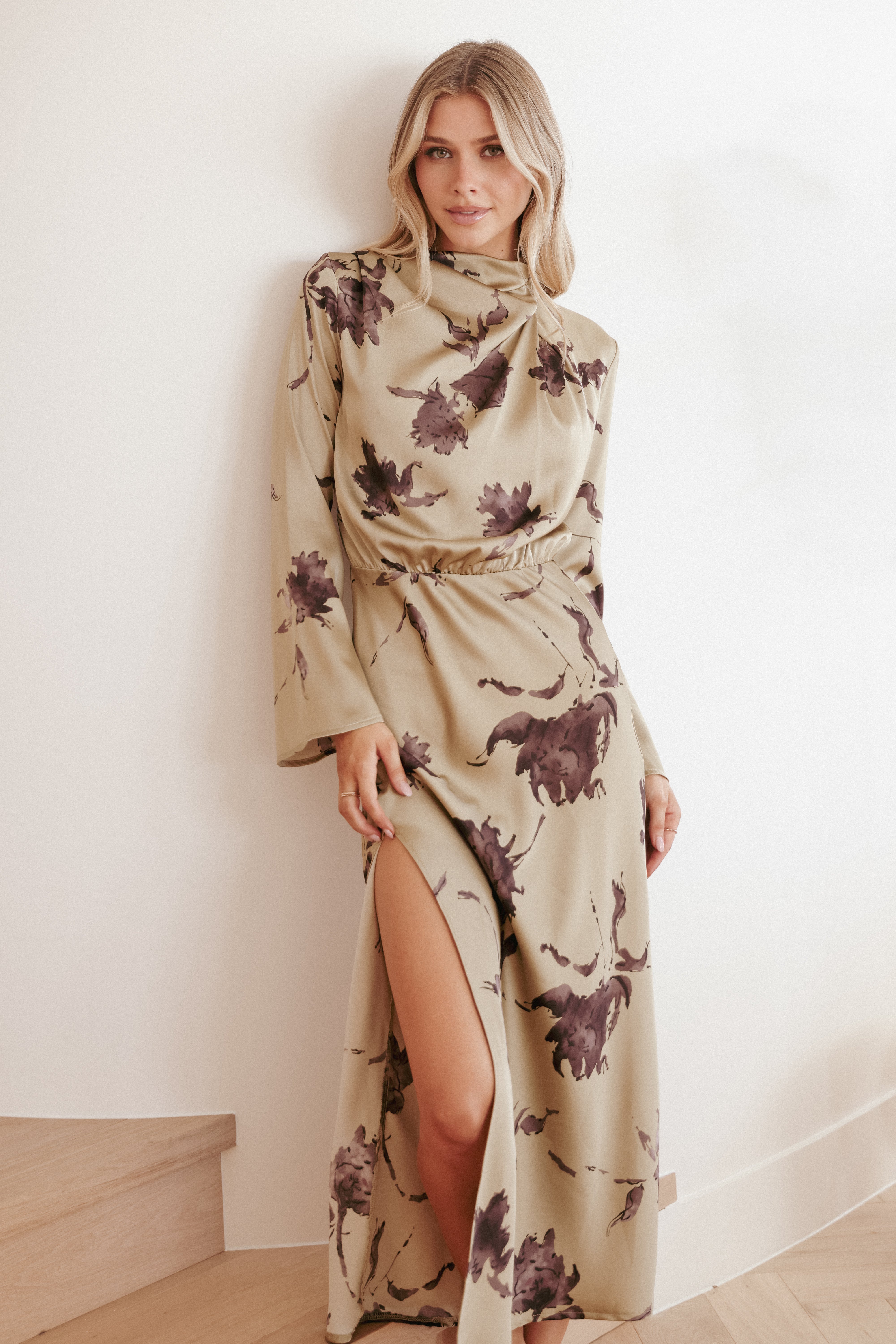 Kristyn Long Sleeve Midi Dress - Olive Floral
