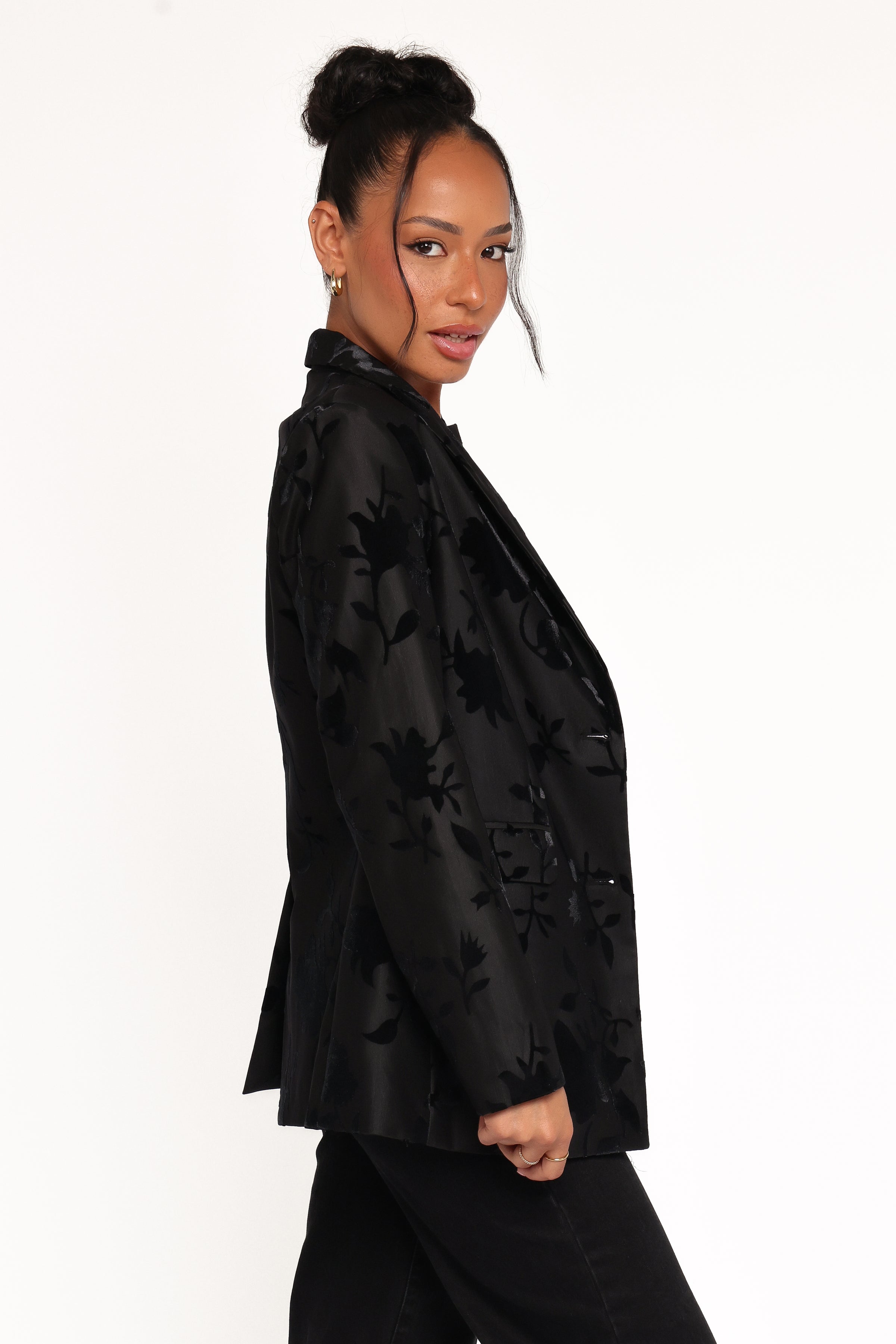 Ollie Burnout Blazer - Black Velvet