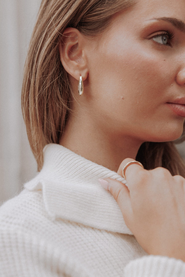 ACCESSORIES Farrow Loop Earrings - Gold