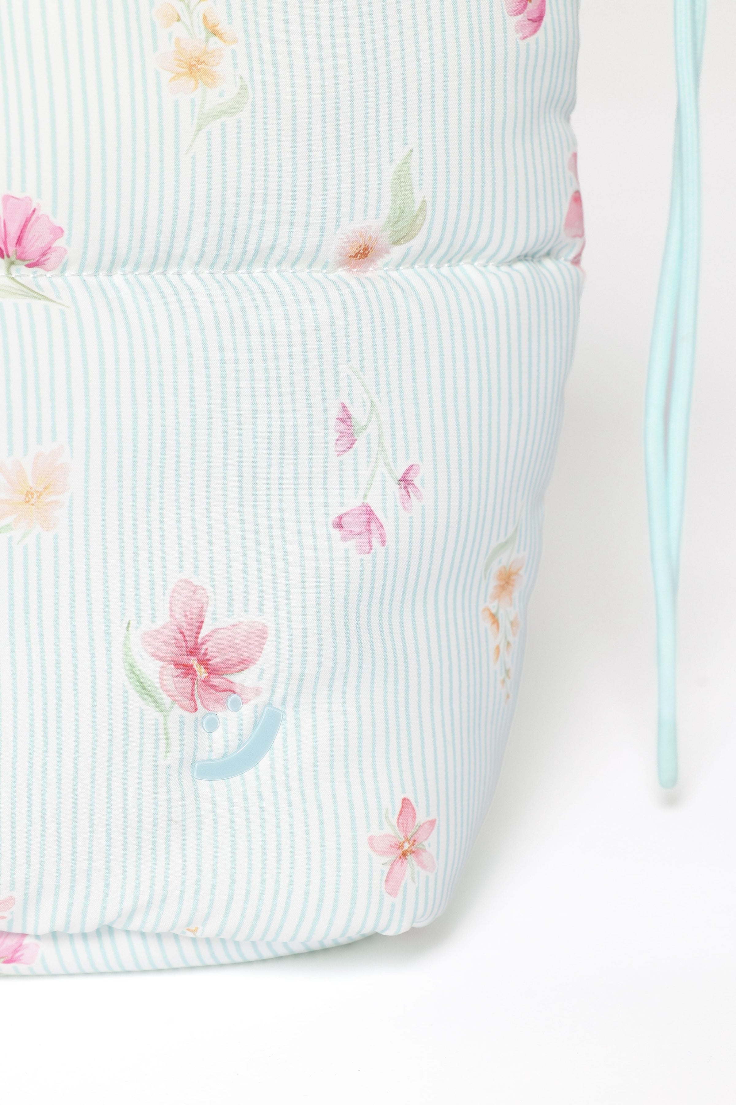 ACCESSORIES Marshmallow Midi Tote - Blue Garden Stripe