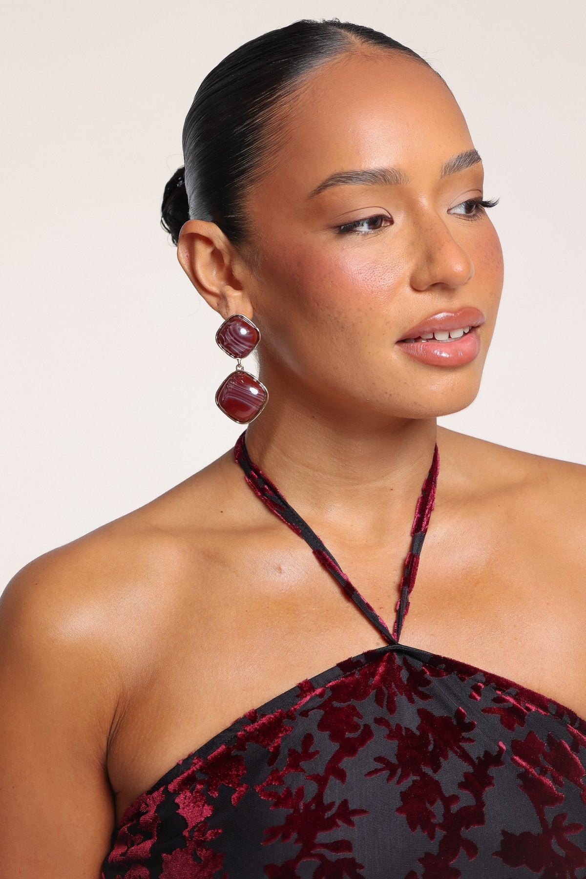 ACCESSORIES Paulina Drop Earrings - Burgundy