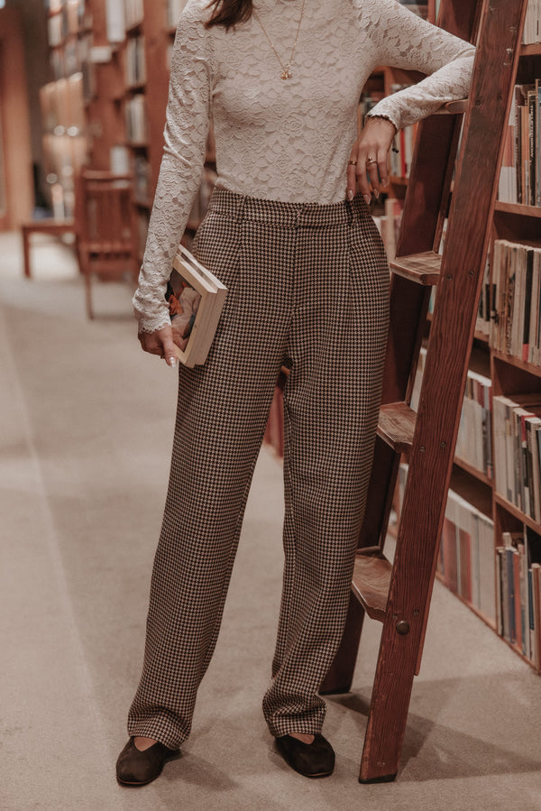 BOTTOMS Jessie Straight Leg Trouser Pants - Brown Houndstooth