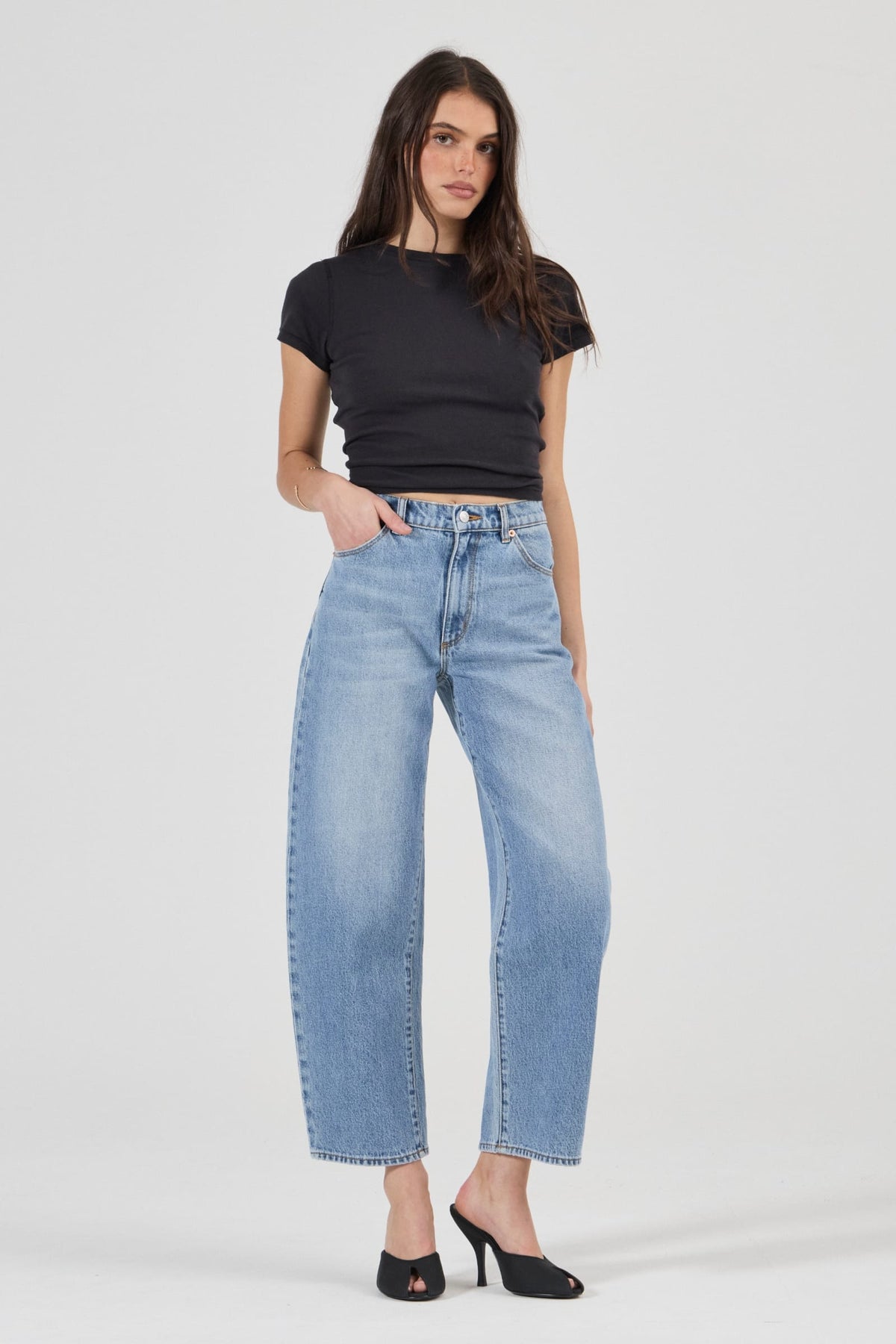 BOTTOMS Rollas Gigi Barrel Jeans - Surrender