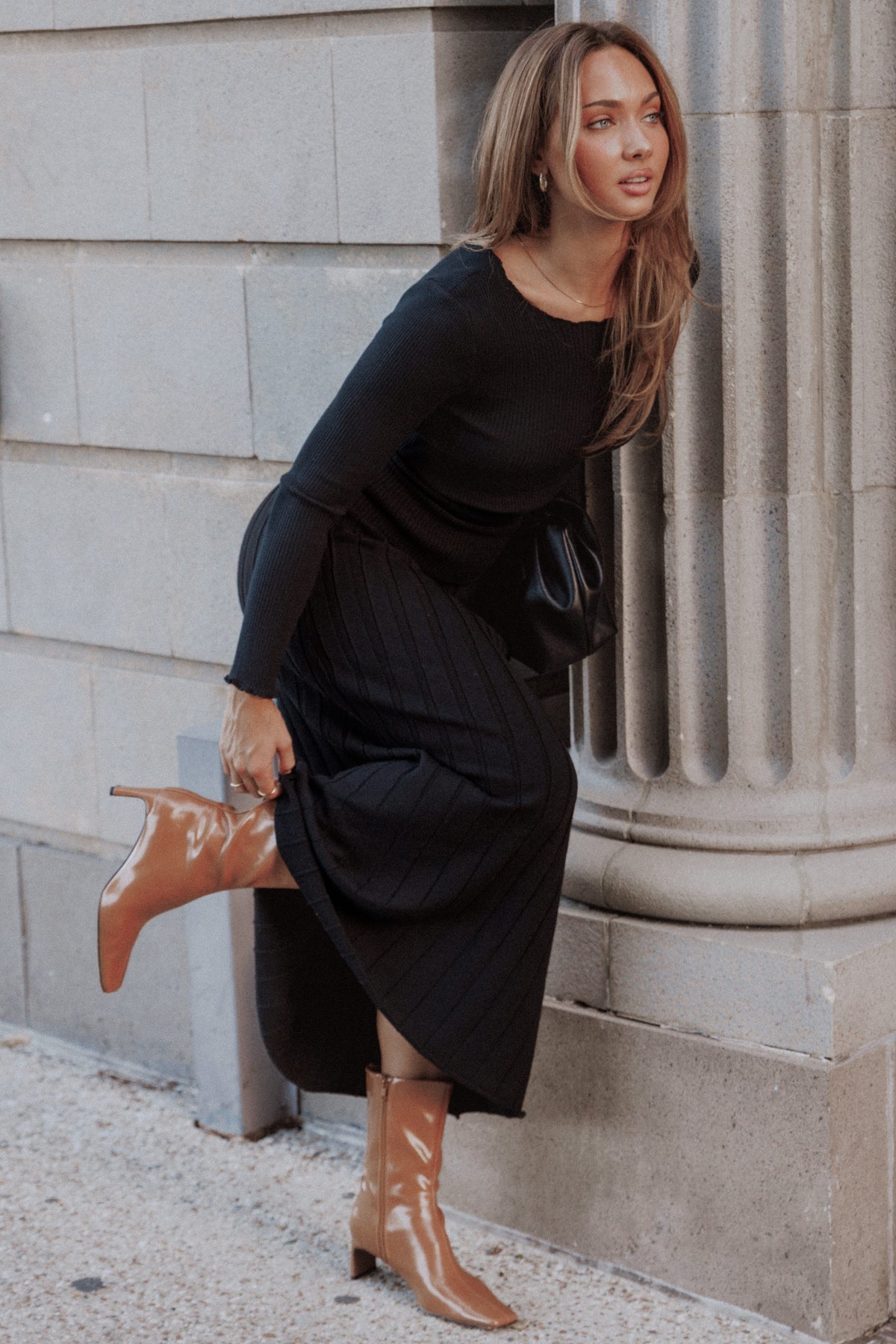 BOTTOMS Vilma Knitted Pleated Midi Skirt - Black