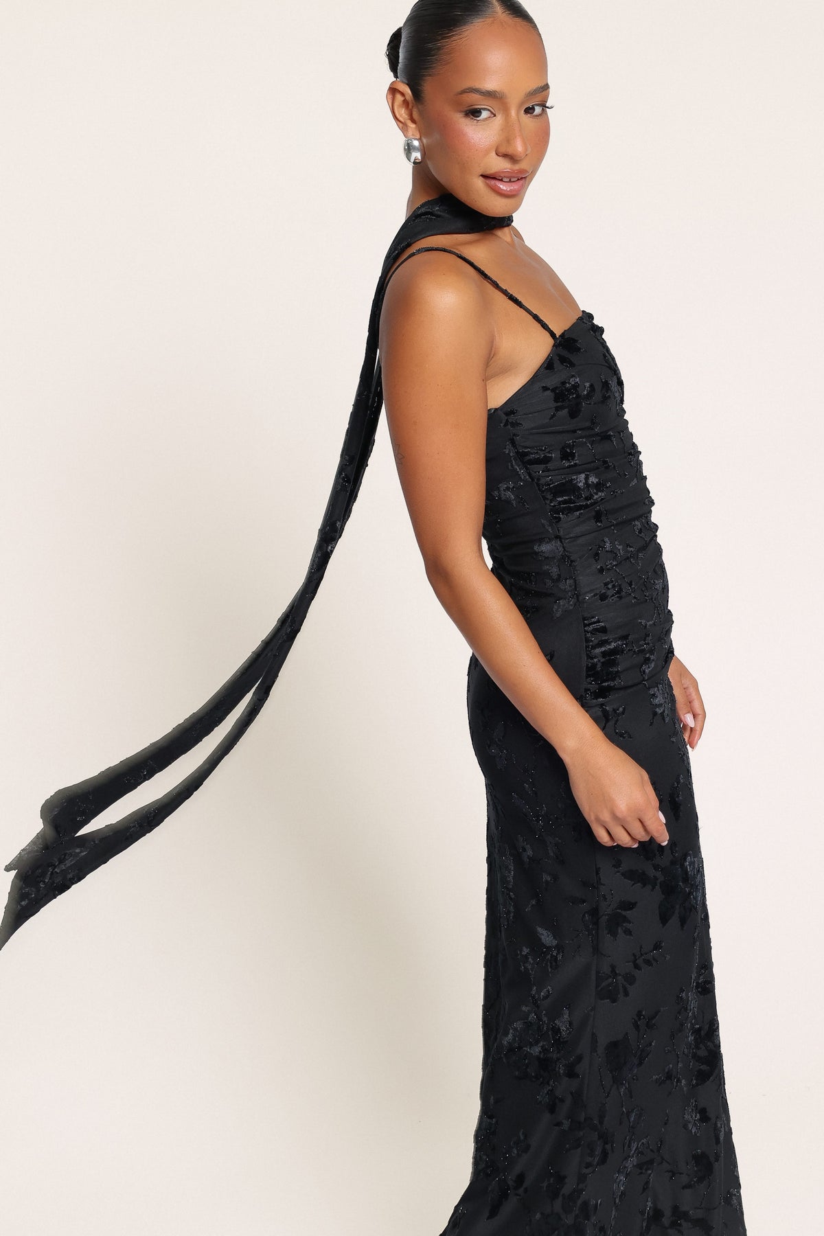 DRESSES Kaitlyn Maxi Dress - Black Velvet