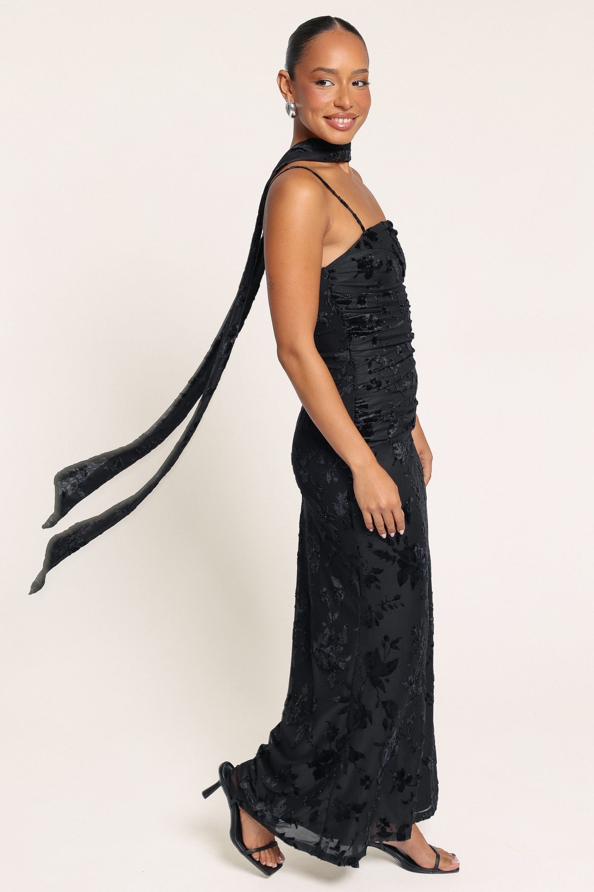 DRESSES Kaitlyn Maxi Dress - Black Velvet