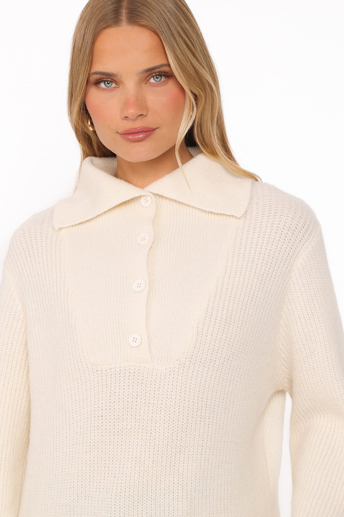 KNITWEAR Chadley Quarter Button Sweater - Cream