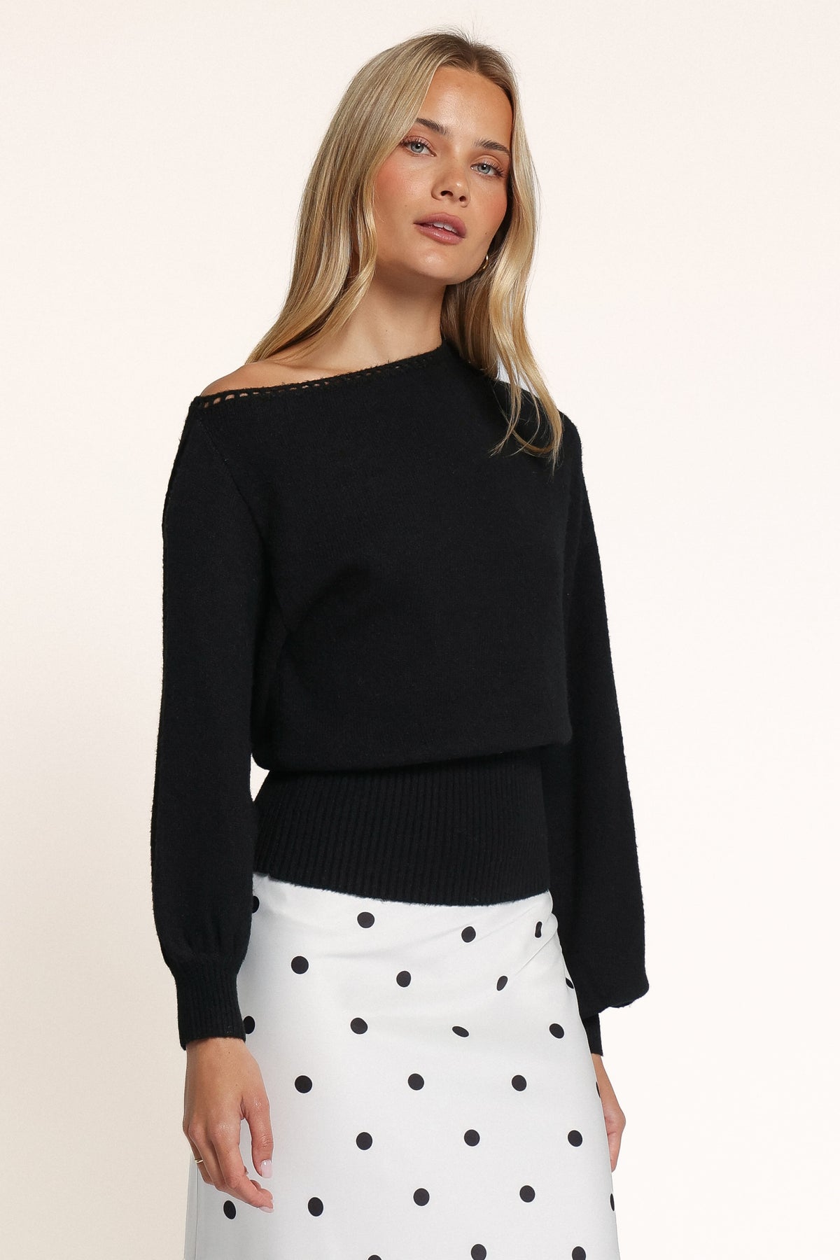 KNITWEAR Zinnia Off Shoulder Sweater - Black