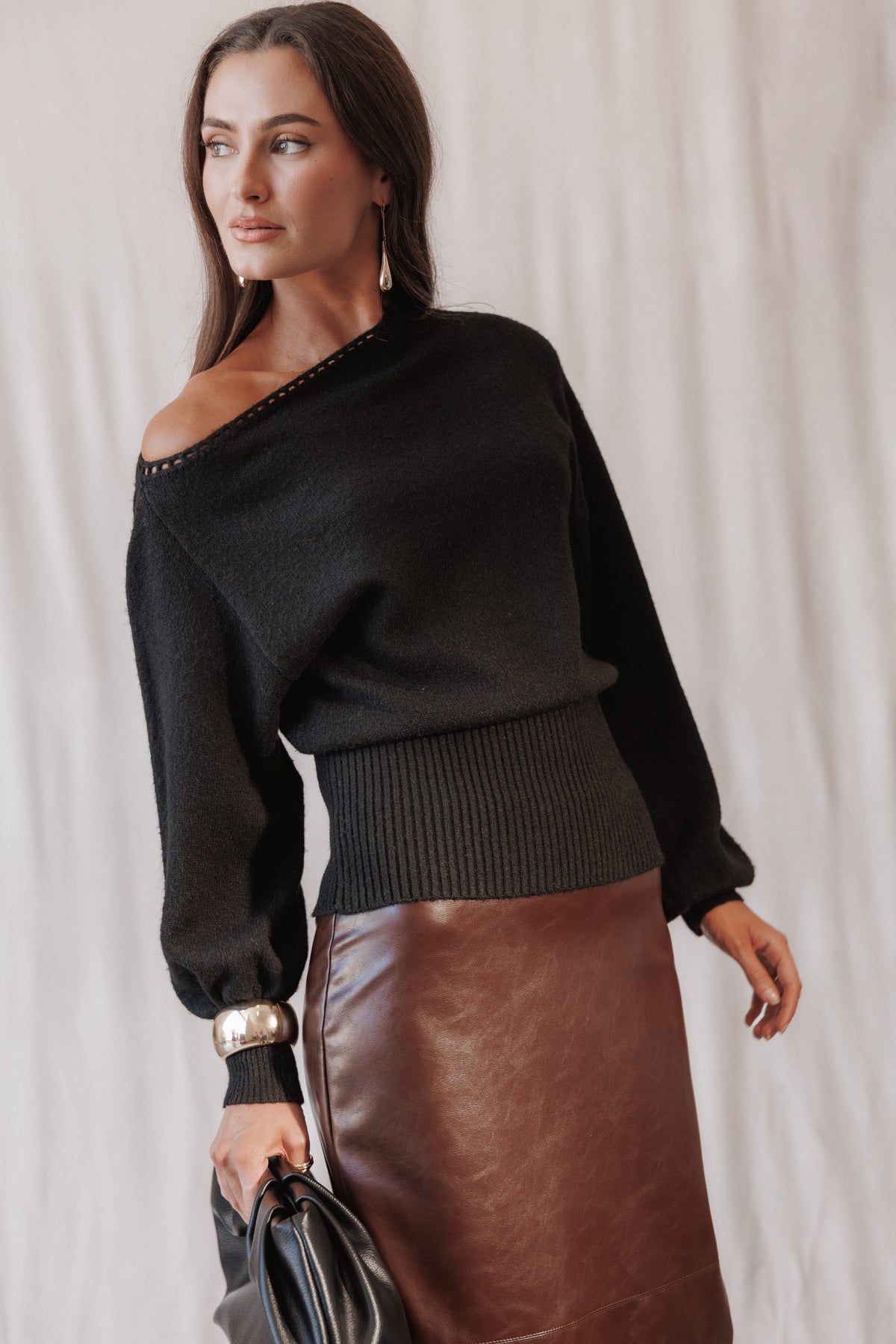 KNITWEAR Zinnia Off Shoulder Sweater - Black