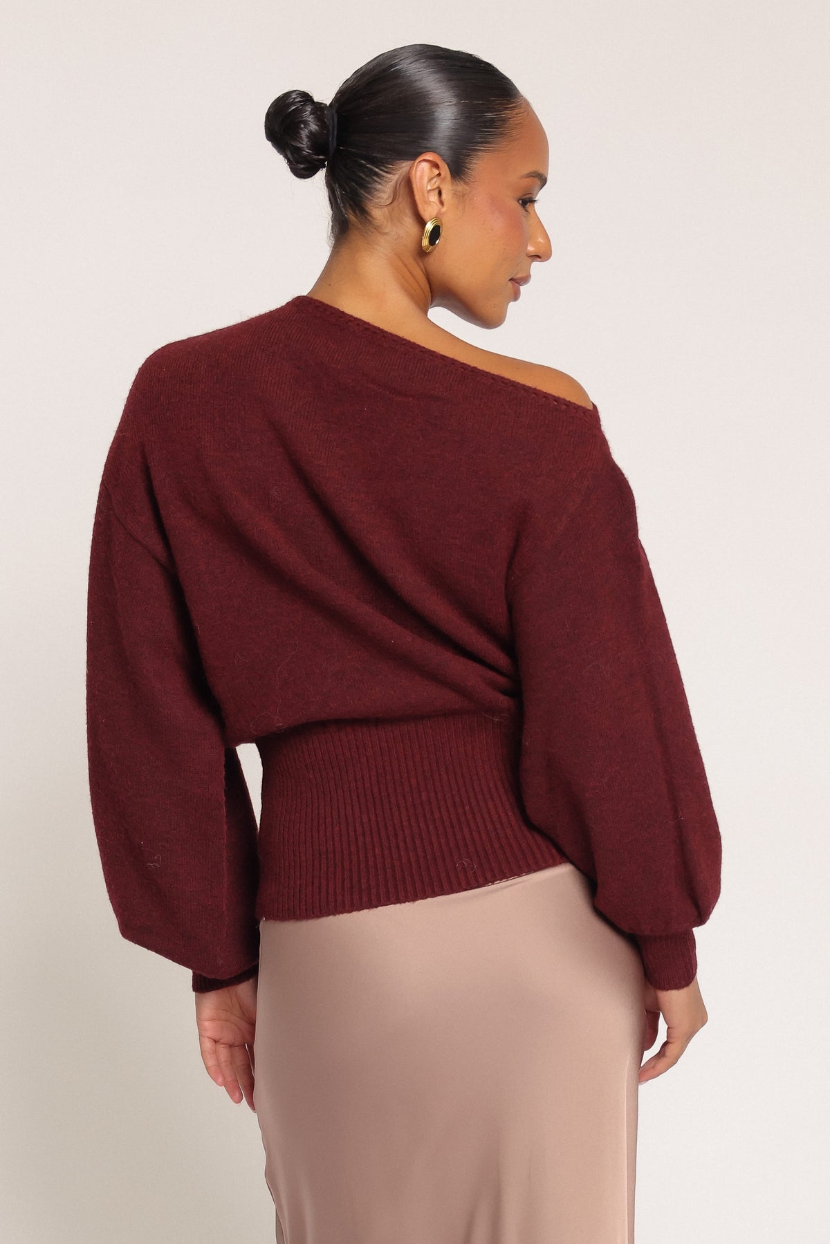 KNITWEAR Zinnia Off Shoulder Sweater - Burgundy