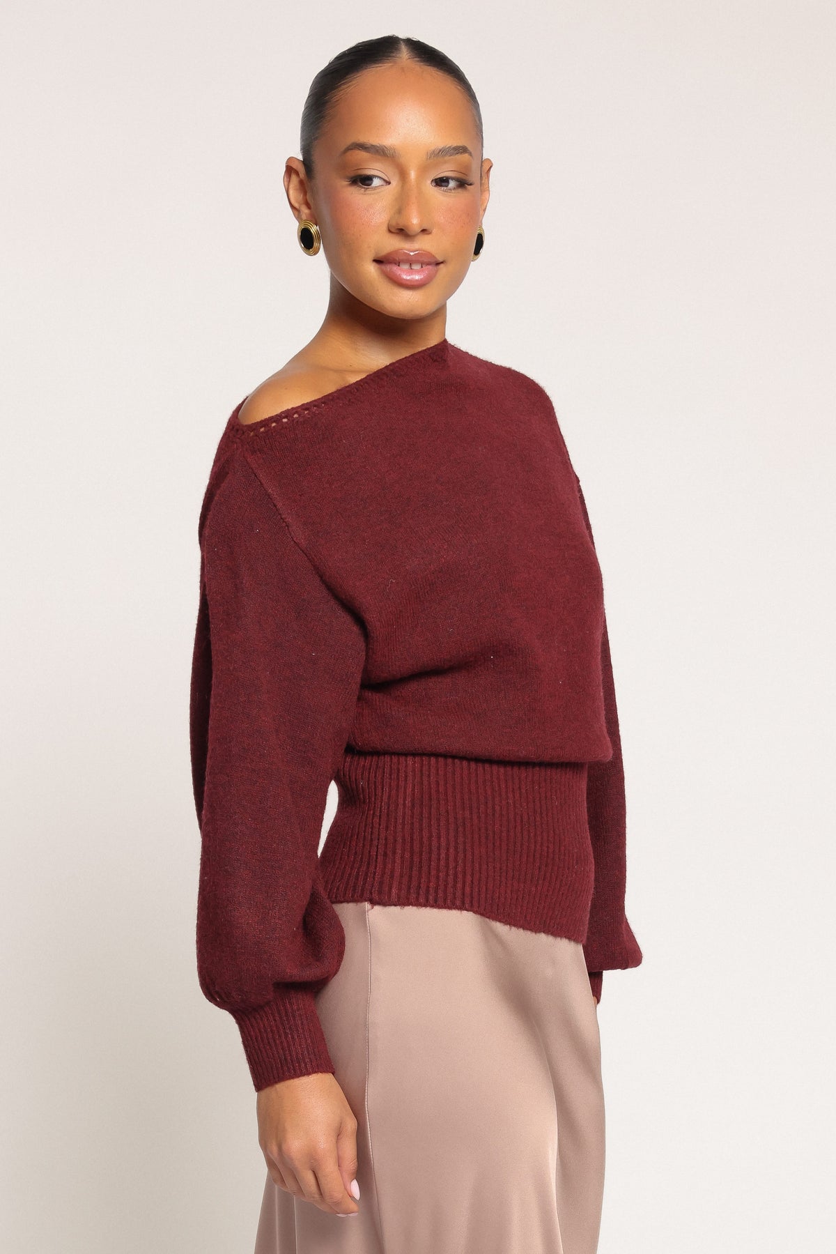 KNITWEAR Zinnia Off Shoulder Sweater - Burgundy