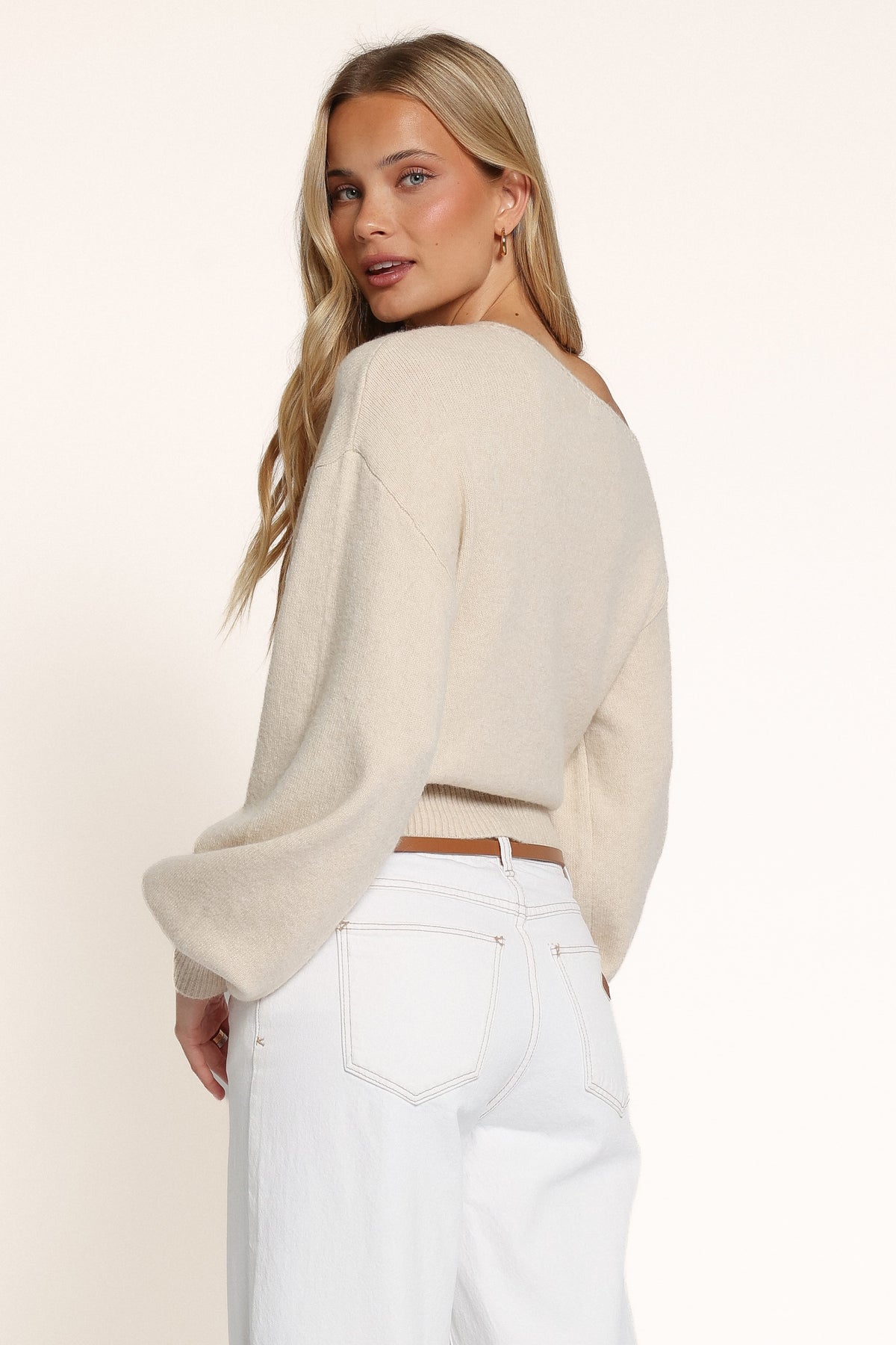 KNITWEAR Zinnia Off Shoulder Sweater - Cream