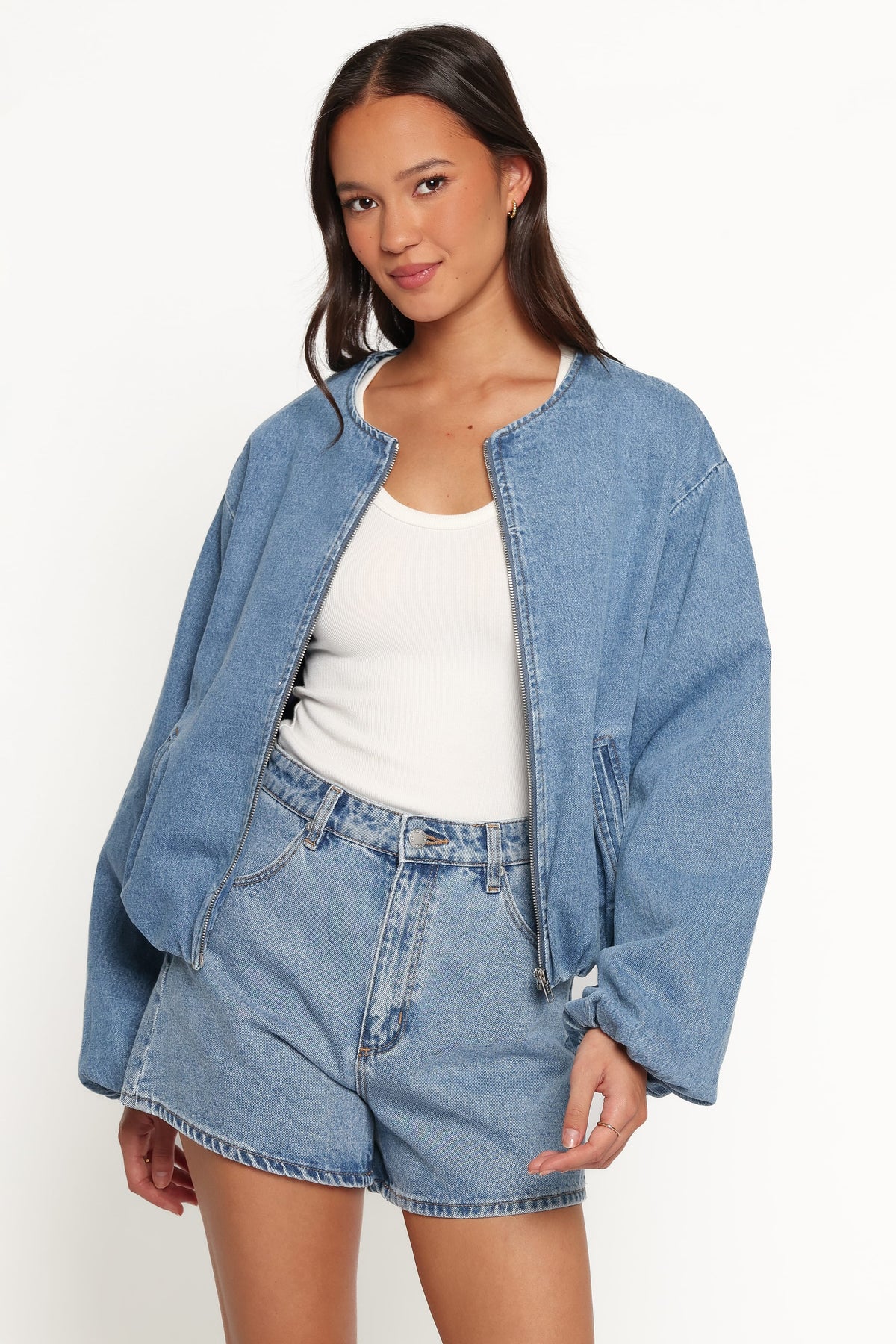 OUTERWEAR Elisa Cropped Bomber - Medium Wash Denim