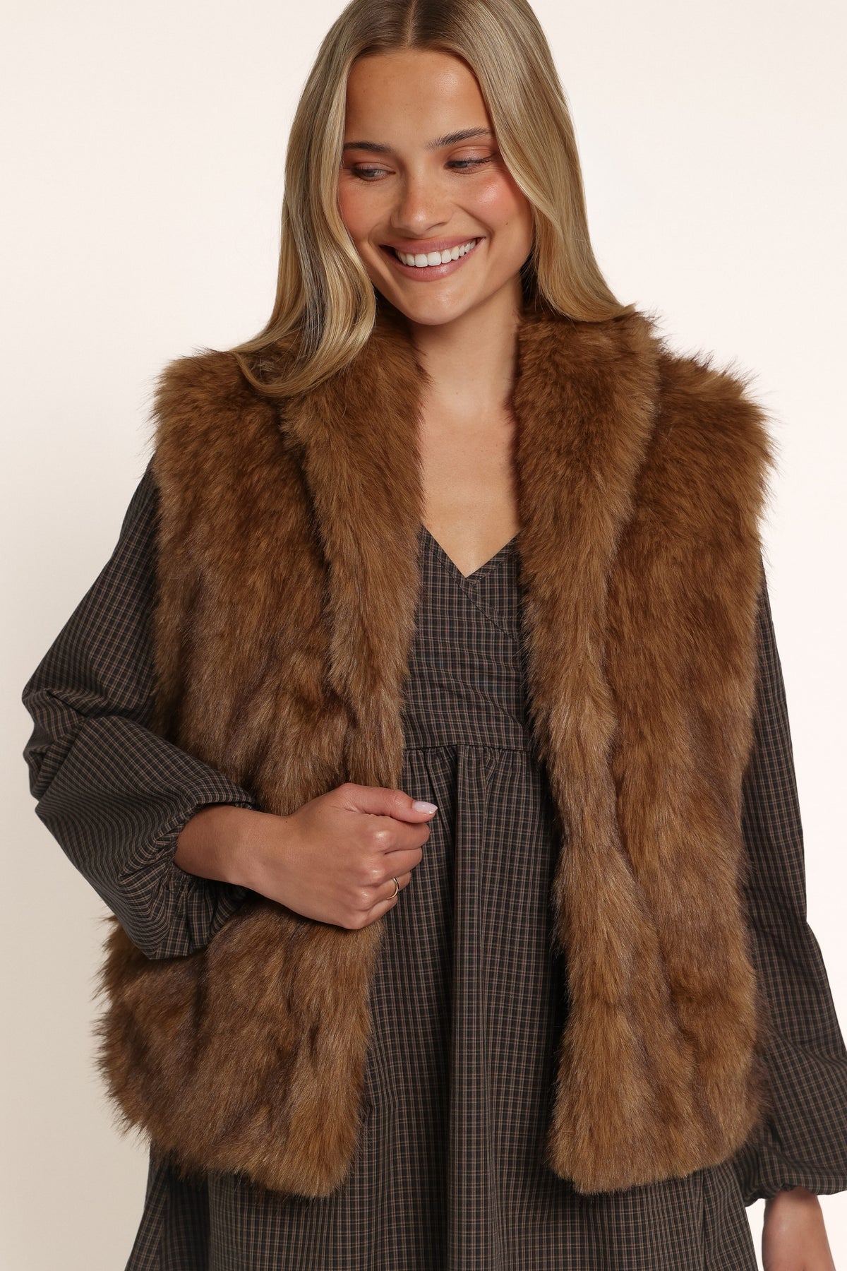 OUTERWEAR Ethel Fur Vest - Light Brown