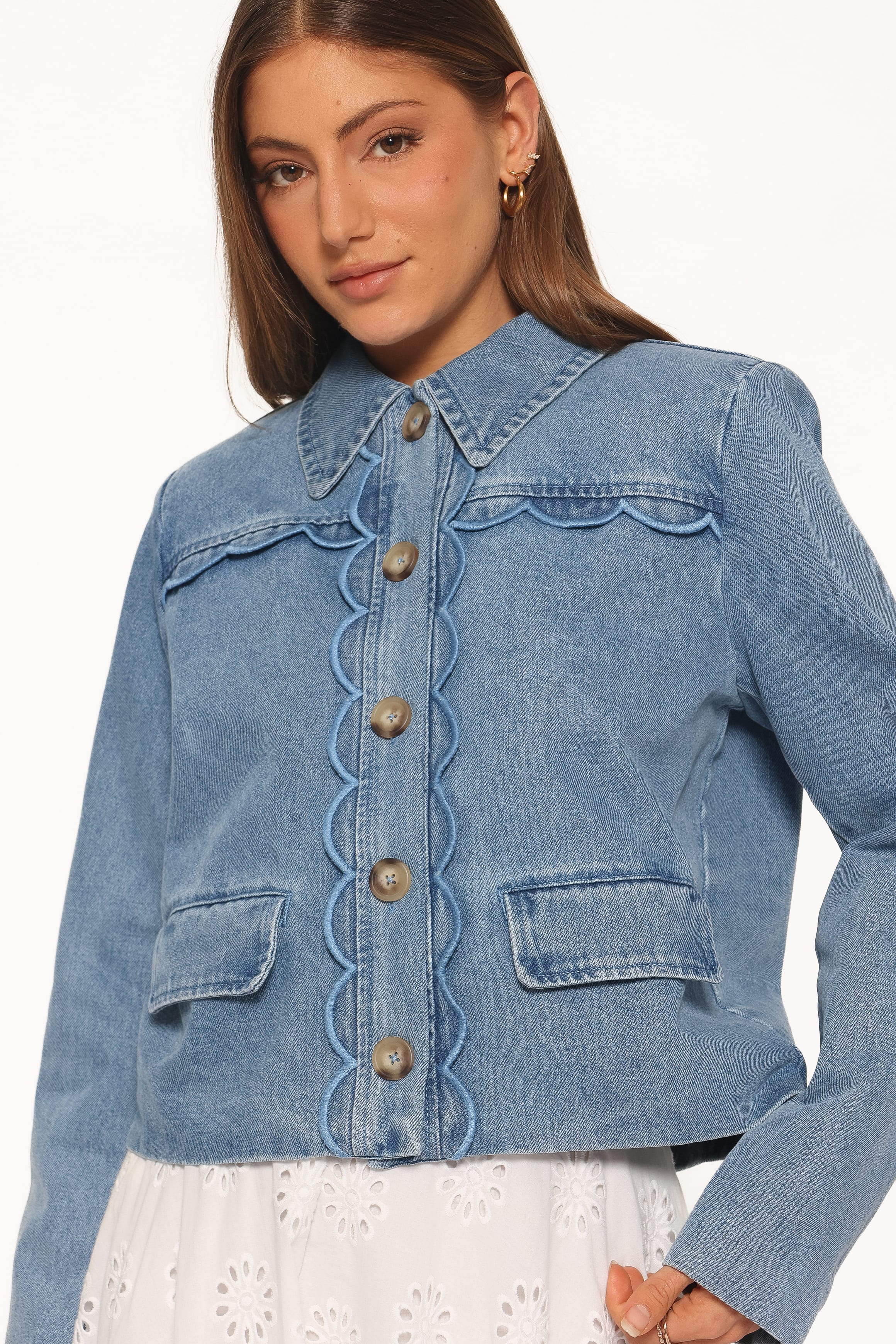 OUTERWEAR Heidi Scallop Trim Denim Jacket - Medium Wash