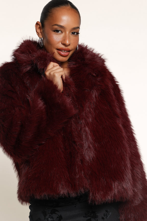 OUTERWEAR Yasmina Faux Fur Collared Jacket - Plum