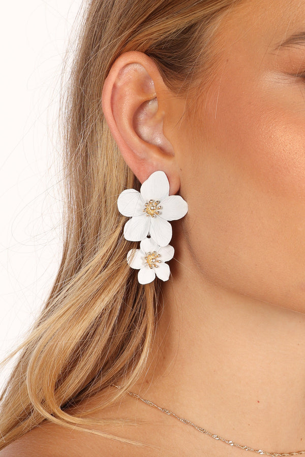 Petal and Pup USA ACCESSORIES Alexa Flower Earrings - White One Size