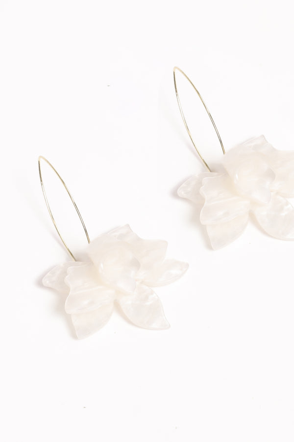 Petal and Pup USA ACCESSORIES Edel Earrings - White One Size