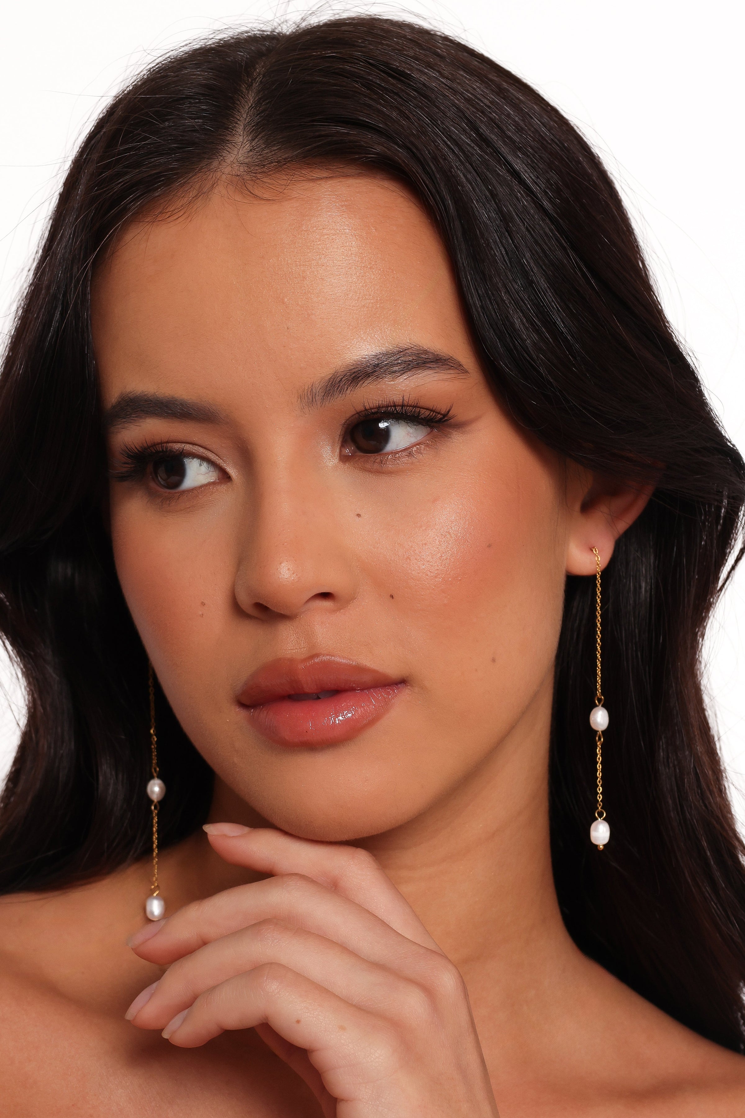 Petal and Pup USA ACCESSORIES Este Pearl Drop Earrings - Gold One Size