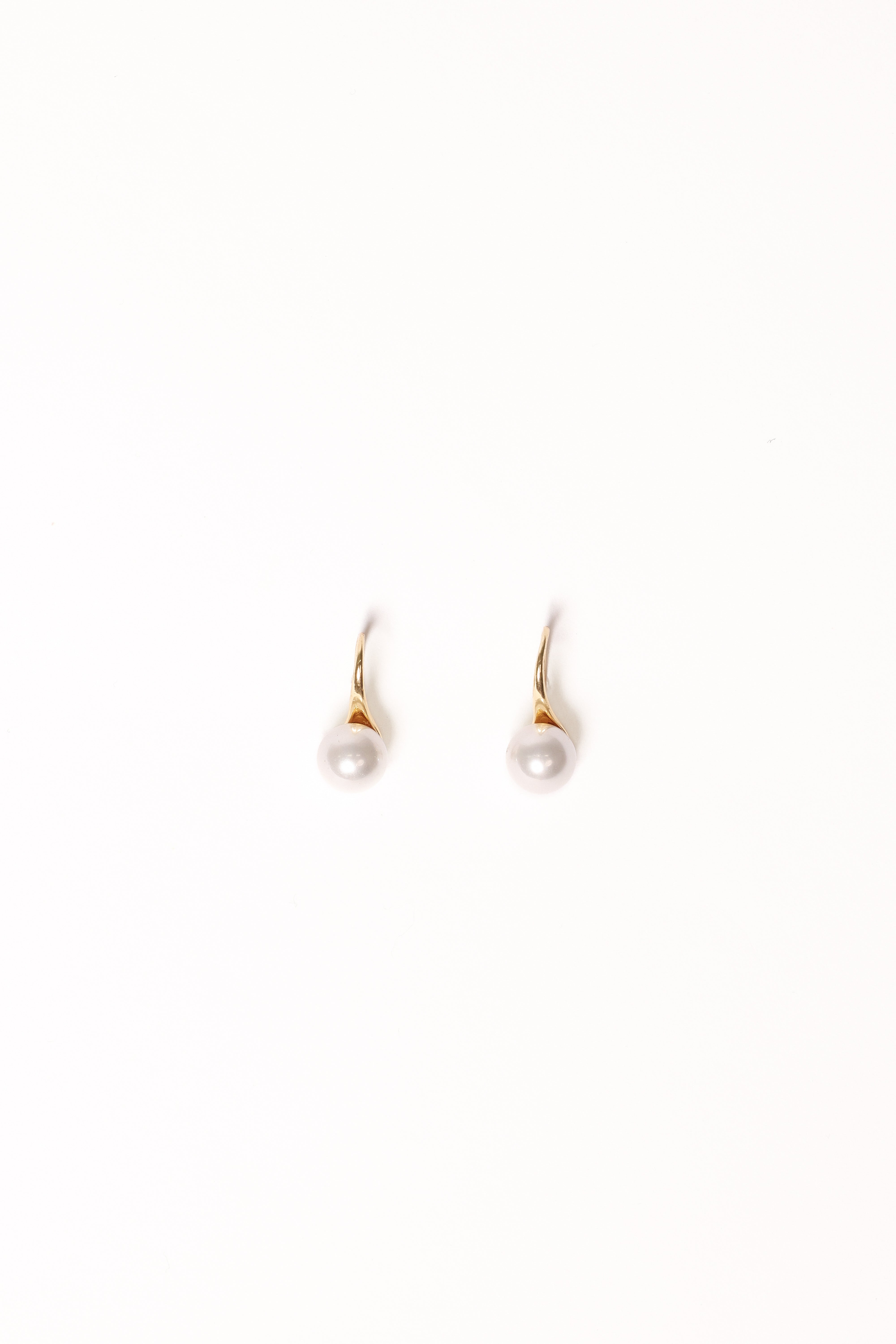 Petal and Pup USA ACCESSORIES Finley Earrings - Gold/Pearl One Size