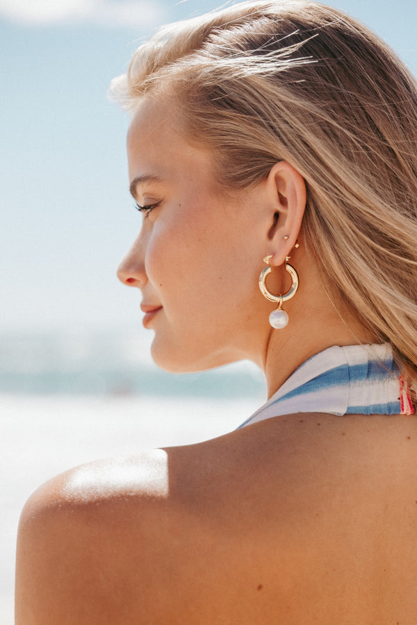 Petal and Pup USA ACCESSORIES Geneva Earrings - Gold/Pearl One Size