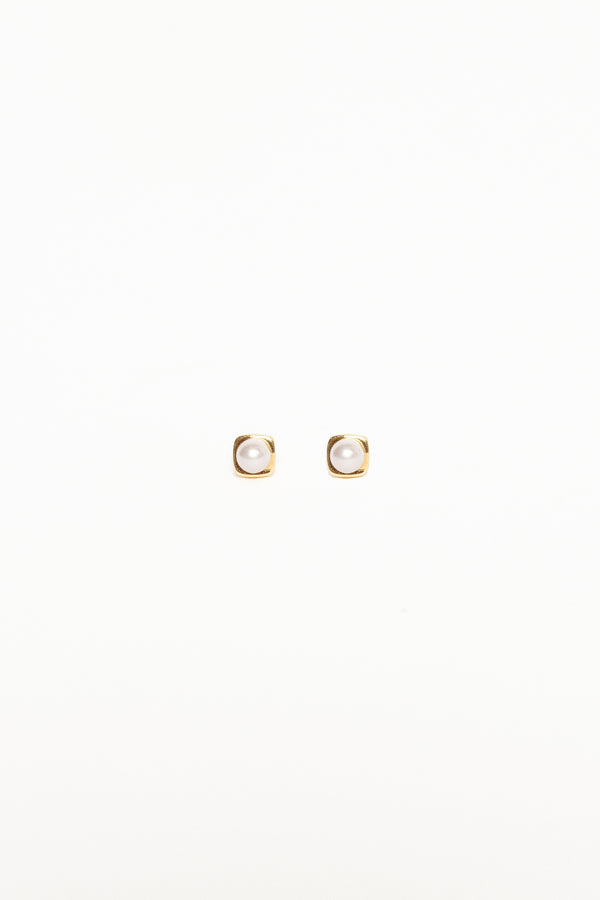 Petal and Pup USA ACCESSORIES Helene Stud Earrings - Gold/Pearl One Size