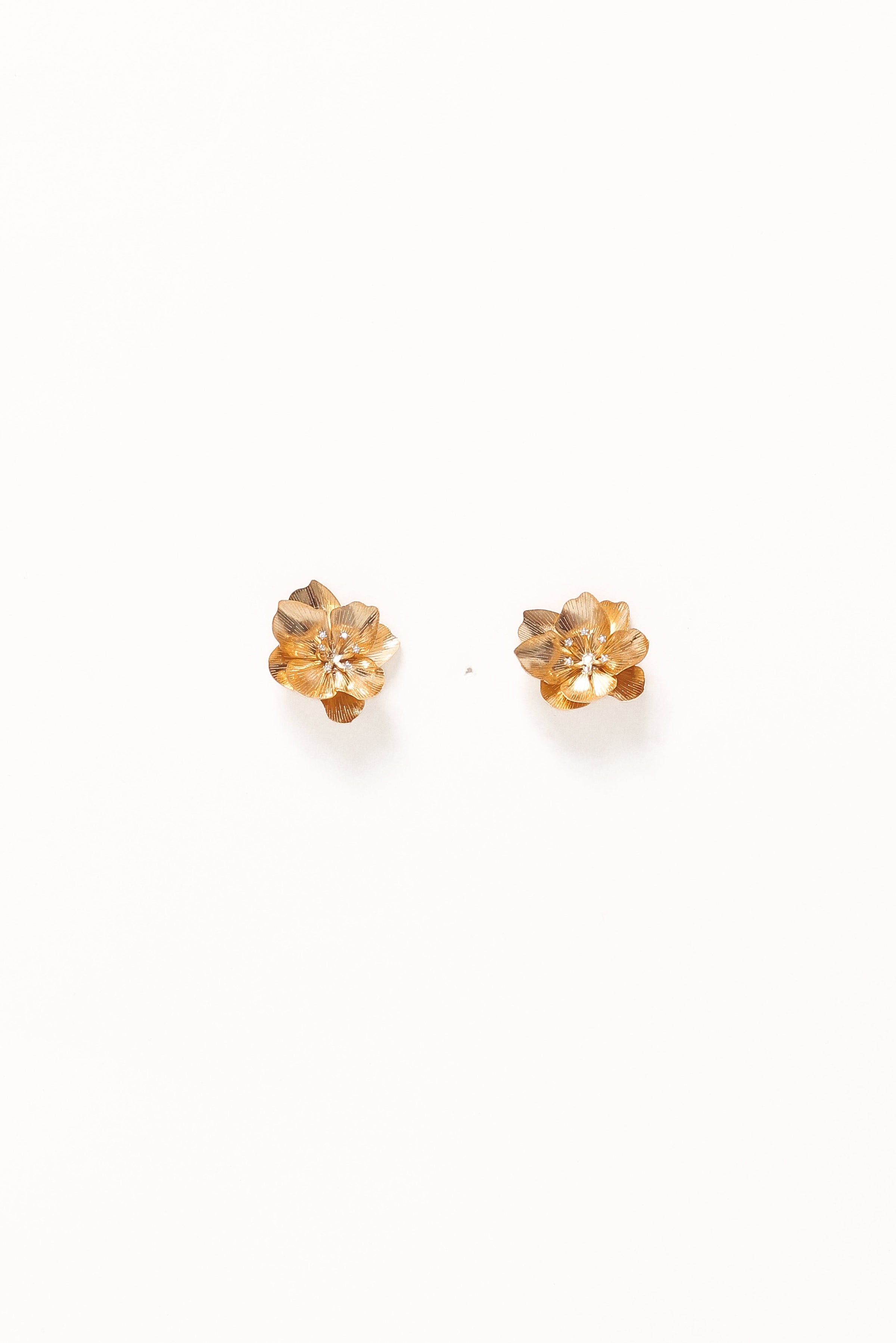 Petal and Pup USA ACCESSORIES Isobel Flower Earrings - Gold One Size