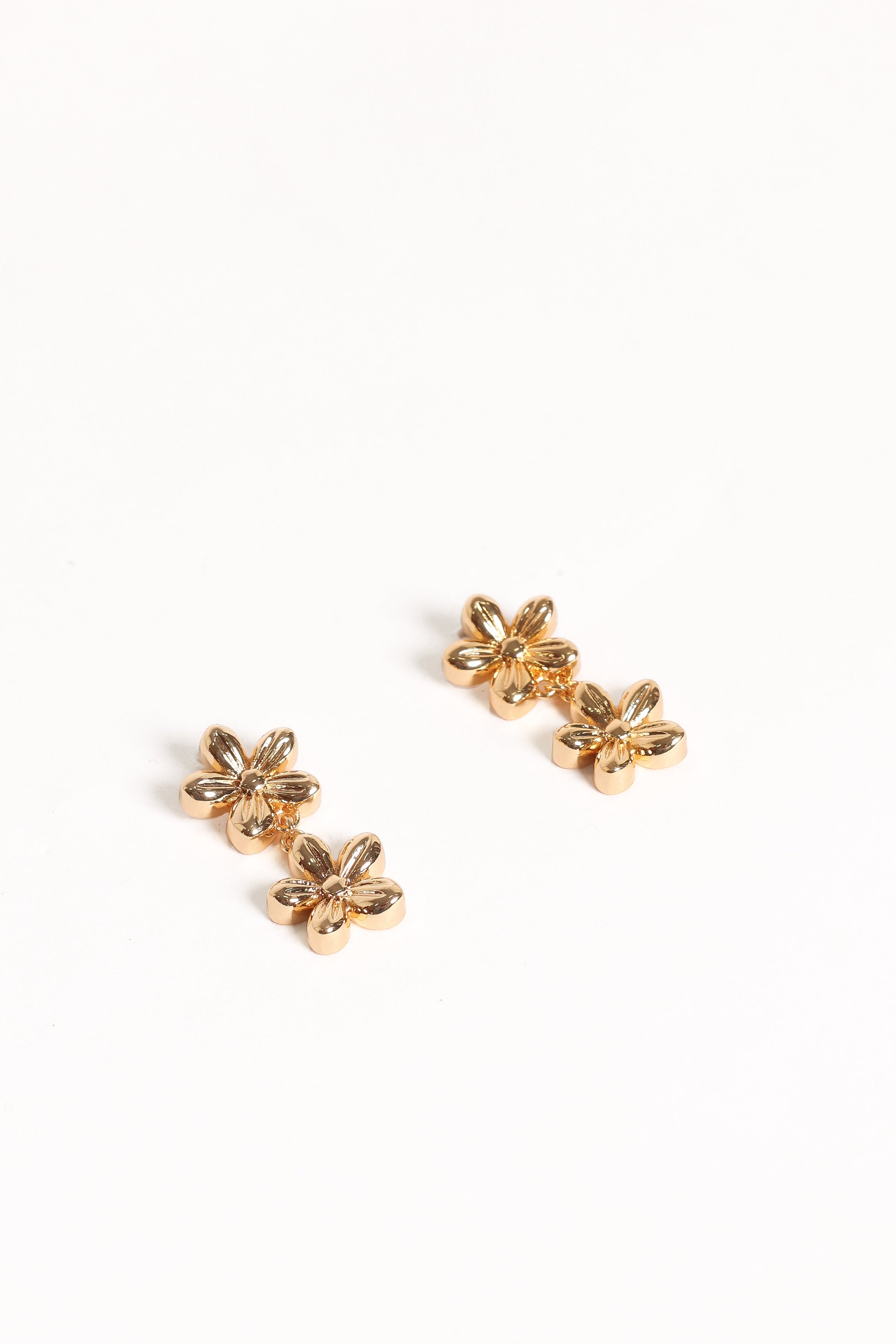 Petal and Pup USA ACCESSORIES Jasmine Earrings - Gold One Size