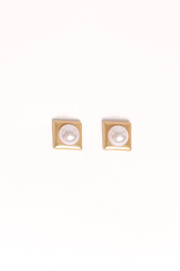 Petal and Pup USA ACCESSORIES Kimmy Pearl Earrings - Gold One Size