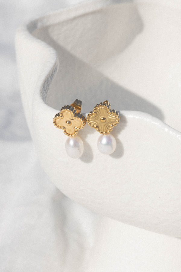 Petal and Pup USA ACCESSORIES Niccolo Earrings - Gold One Size