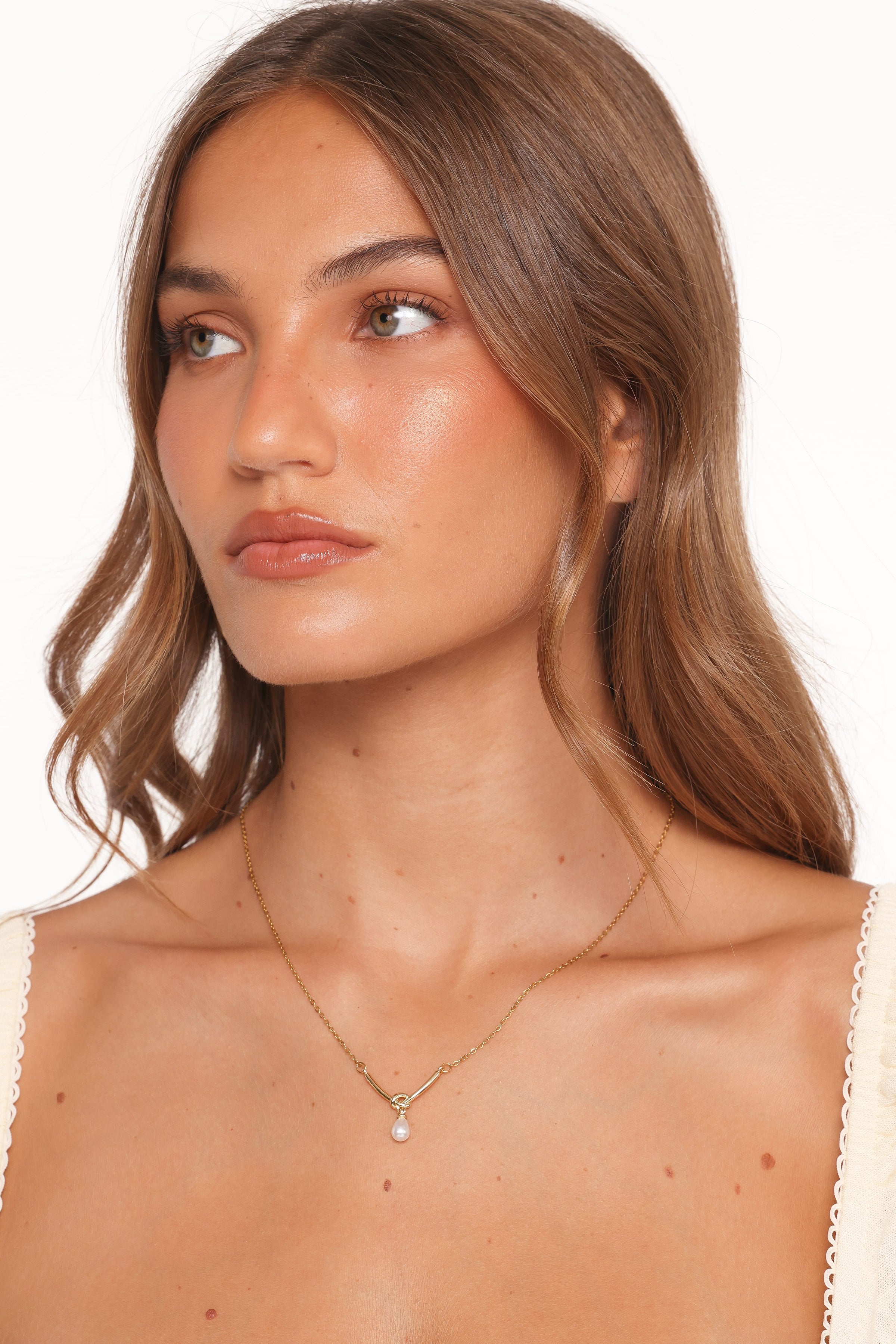 Petal and Pup USA ACCESSORIES Nusa Necklace - Gold/Pearl One Size