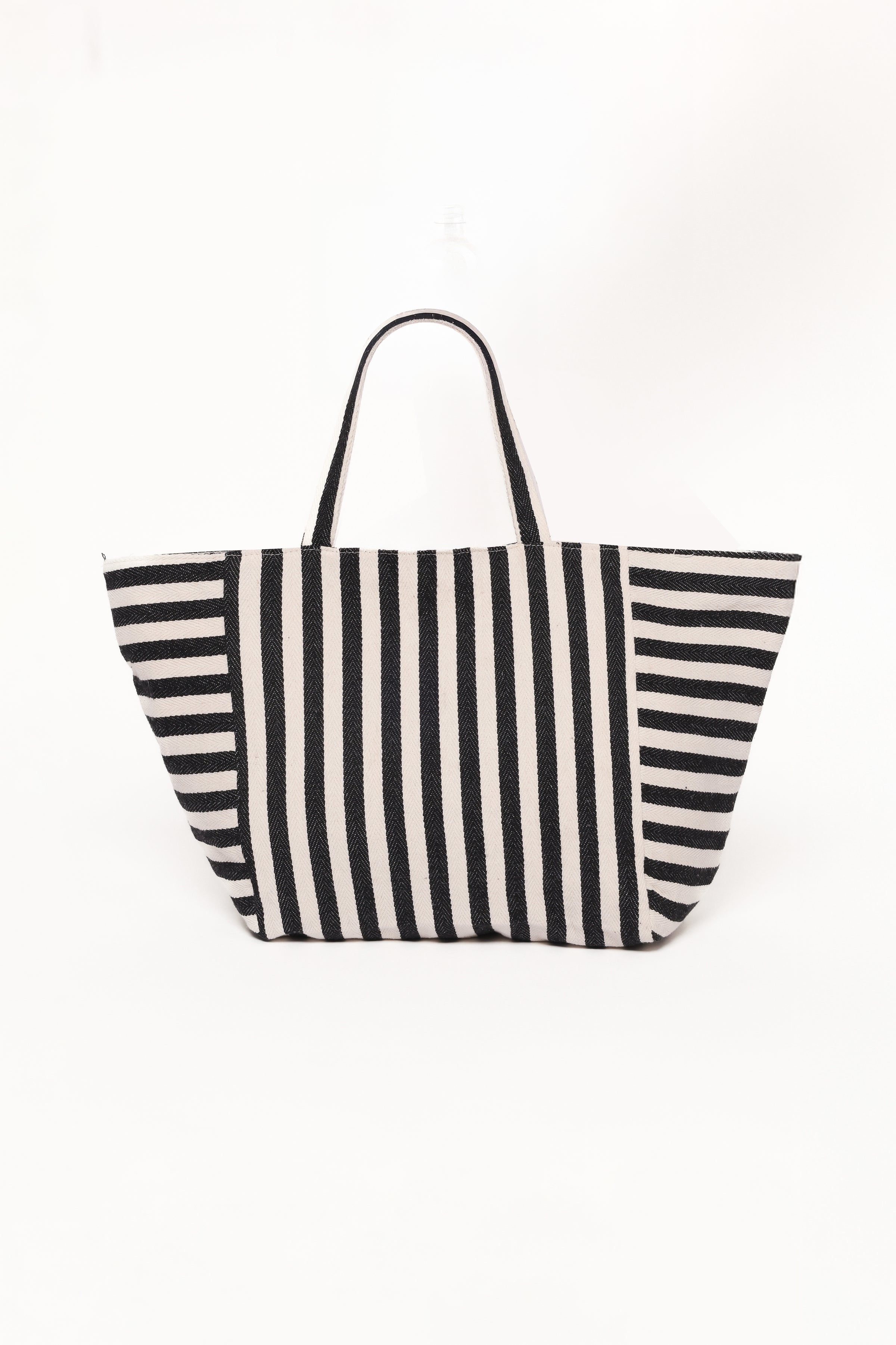 Petal and Pup USA ACCESSORIES Savannah Beach Bag - Black Stripe One Size