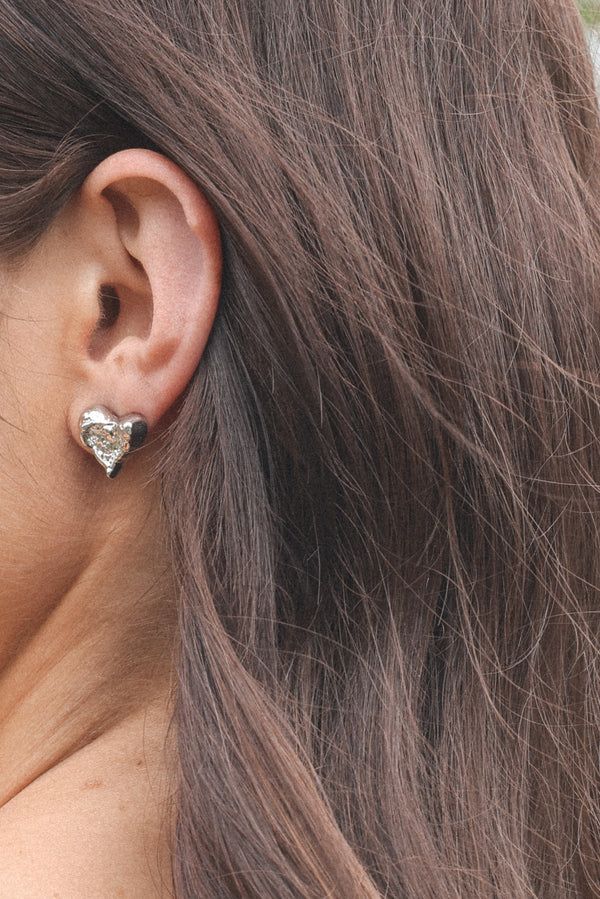 Petal and Pup USA ACCESSORIES Shanice Heart Earrings - Silver One Size