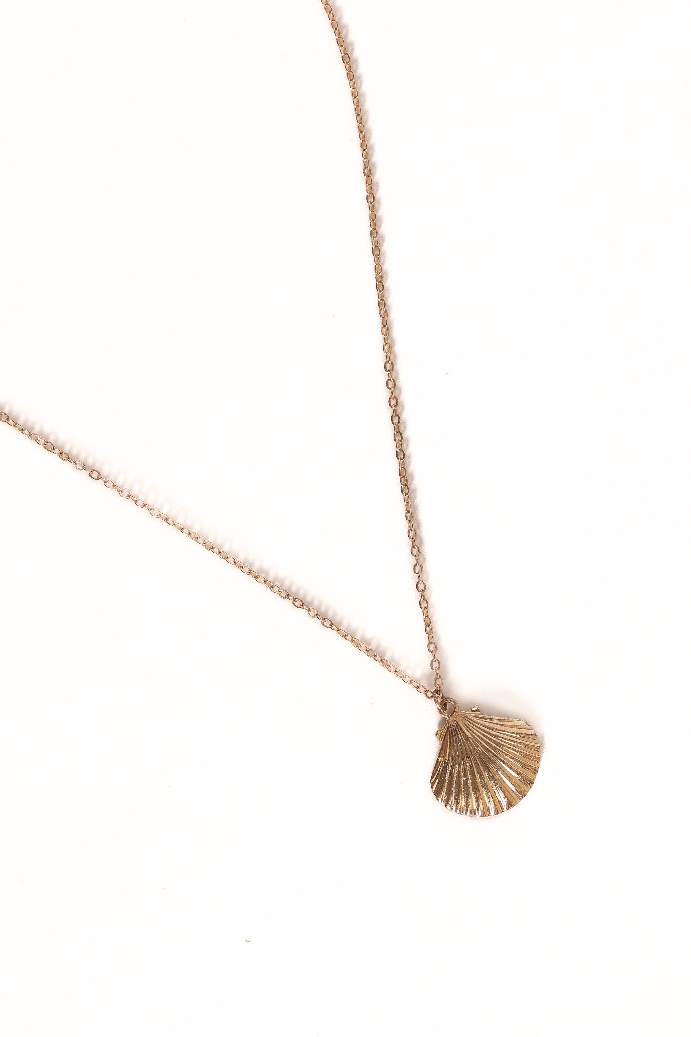 Petal and Pup USA ACCESSORIES Shell Necklace - Gold One Size