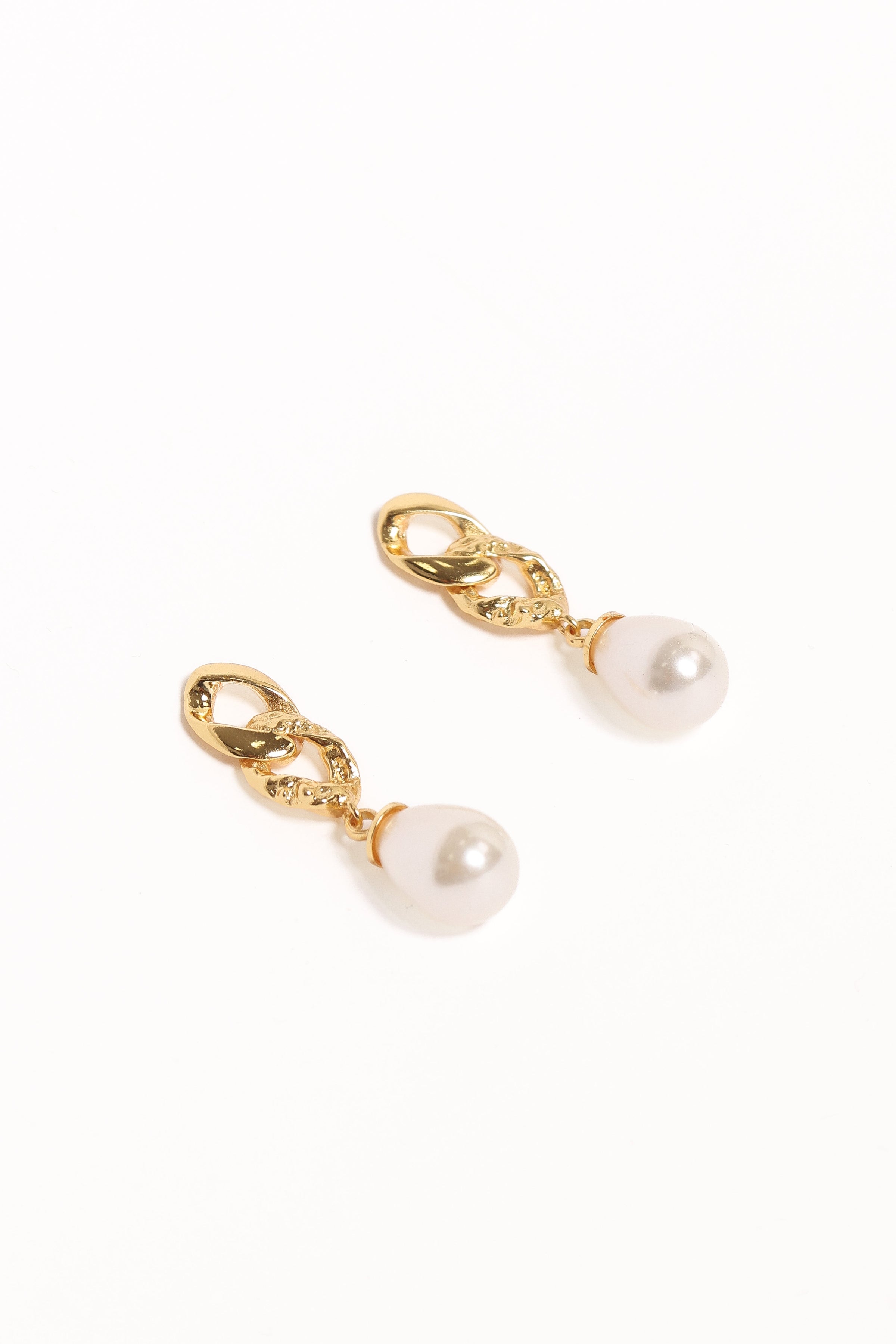 Petal and Pup USA ACCESSORIES Tallulah Earrings - Gold/Pearl One Size