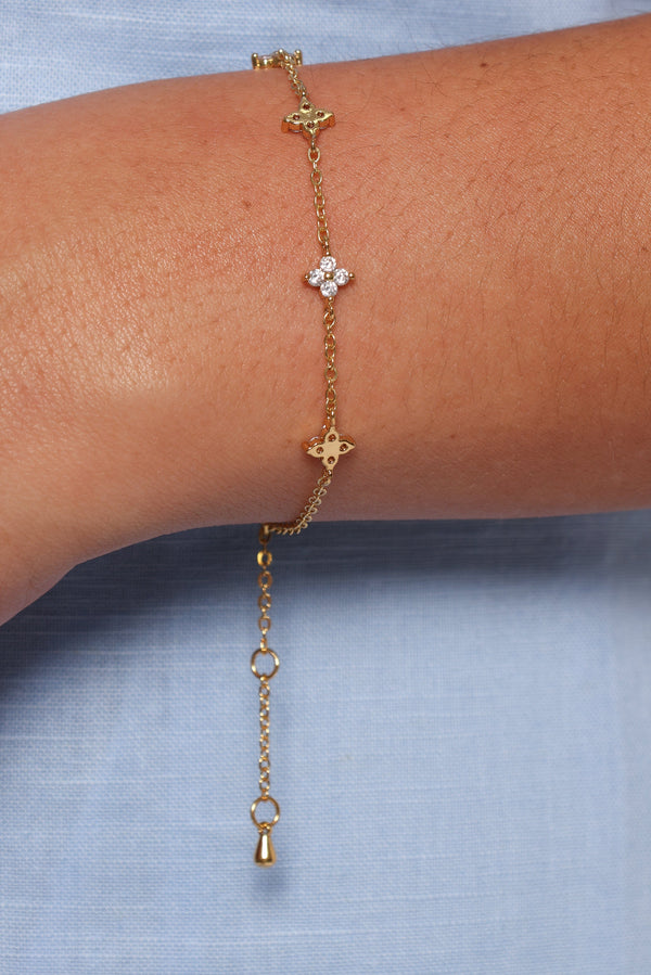 Petal and Pup USA ACCESSORIES Varinka Bracelet - Gold One Size