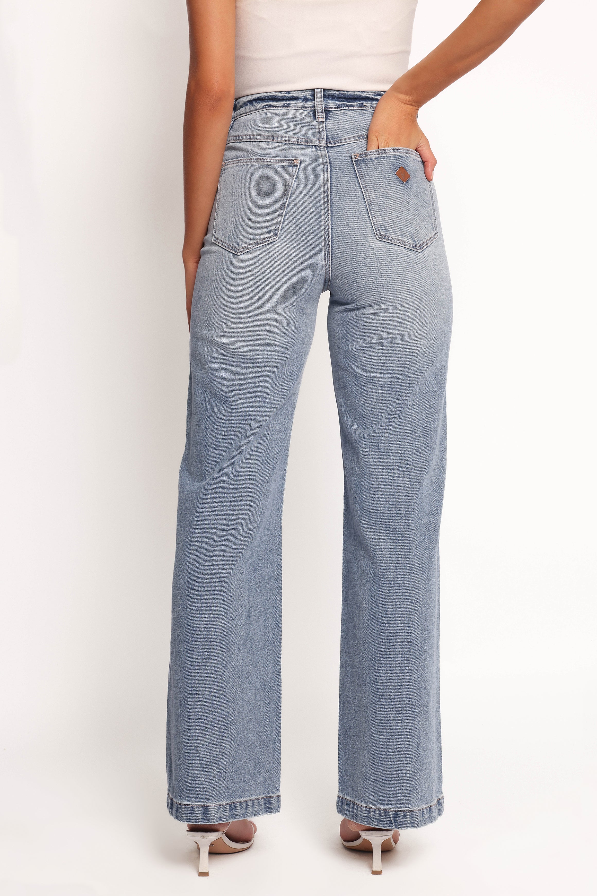 Petal and Pup USA BOTTOMS Abrand 94 High Wide Jeans - Liv