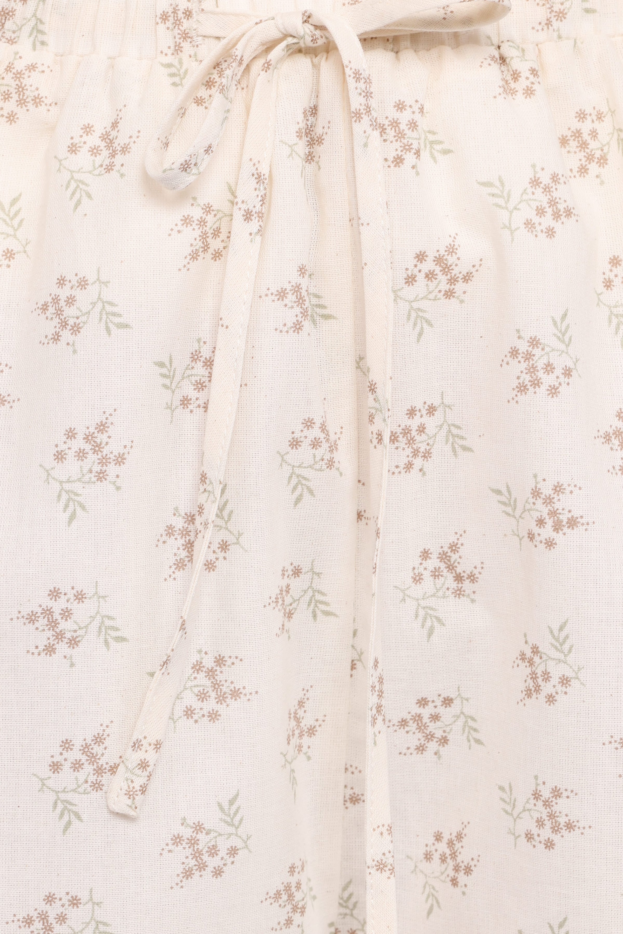 Petal and Pup USA BOTTOMS Ashlee Shorts - White Floral