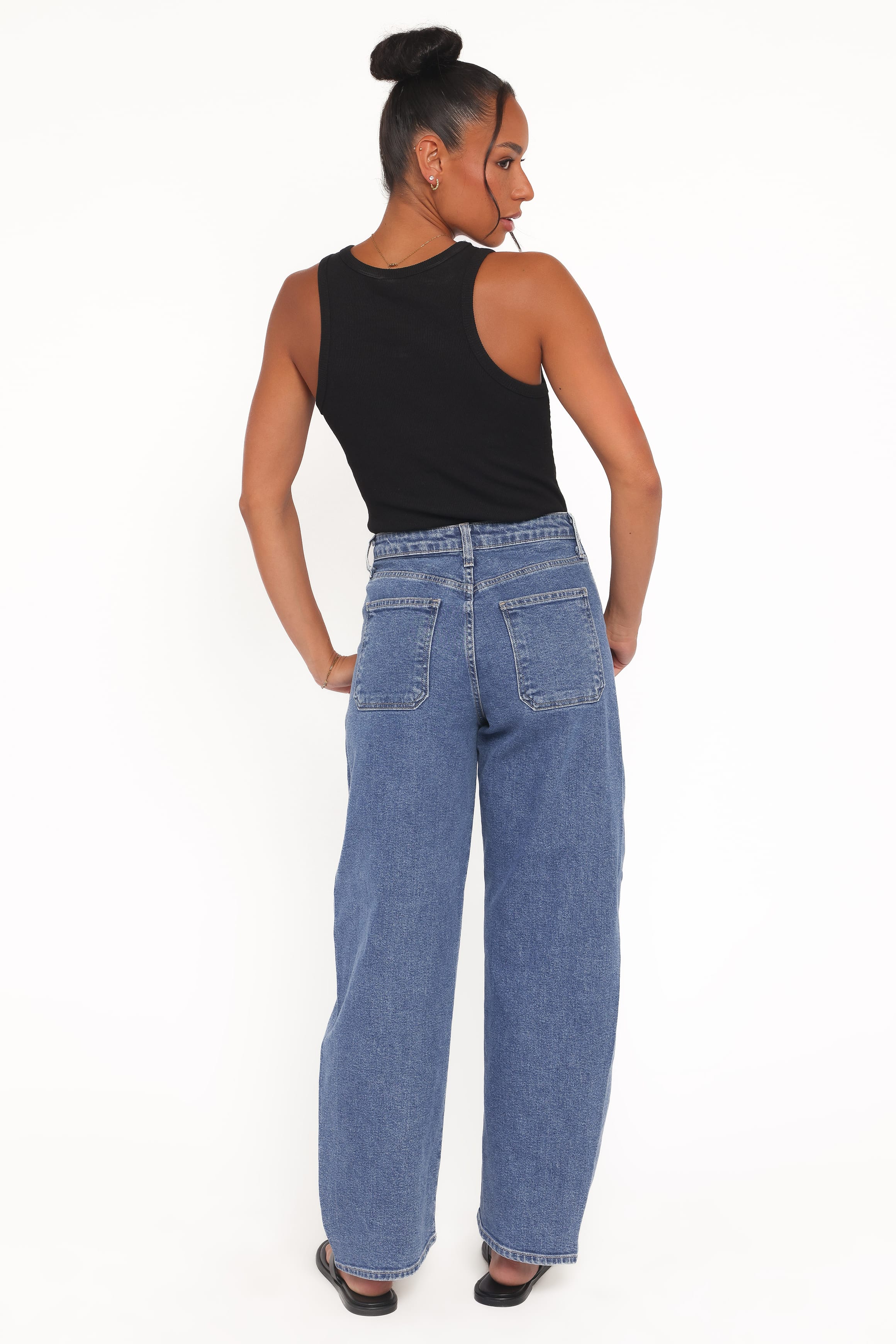 Petal and Pup USA BOTTOMS Cosima Stretch Arc Barrel Jean - Medium Wash