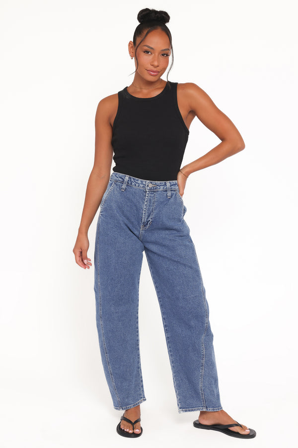 Petal and Pup USA BOTTOMS Cosima Stretch Arc Barrel Jean - Medium Wash