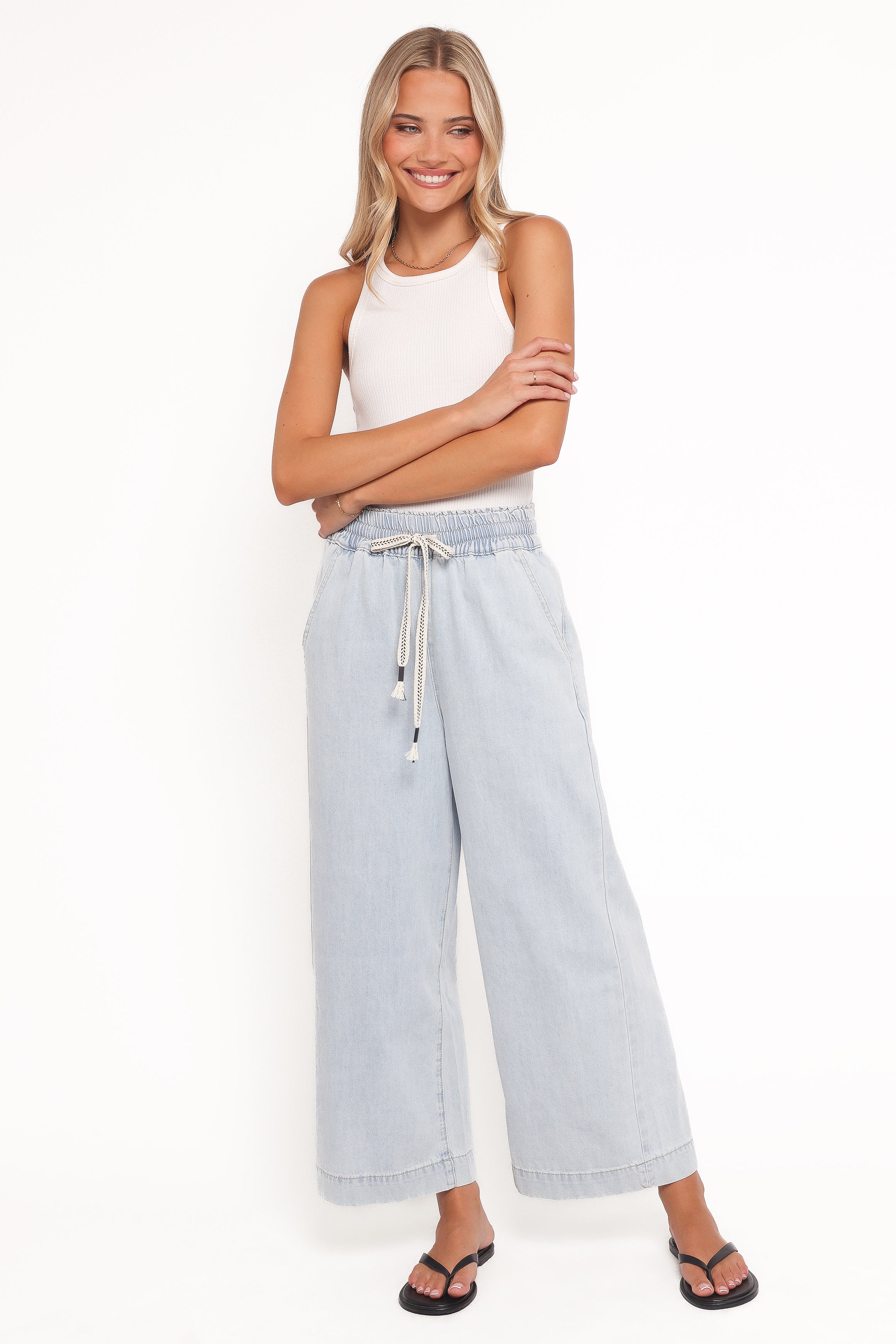 Petal and Pup USA BOTTOMS Jenni Wide Leg Pant - Light Wash