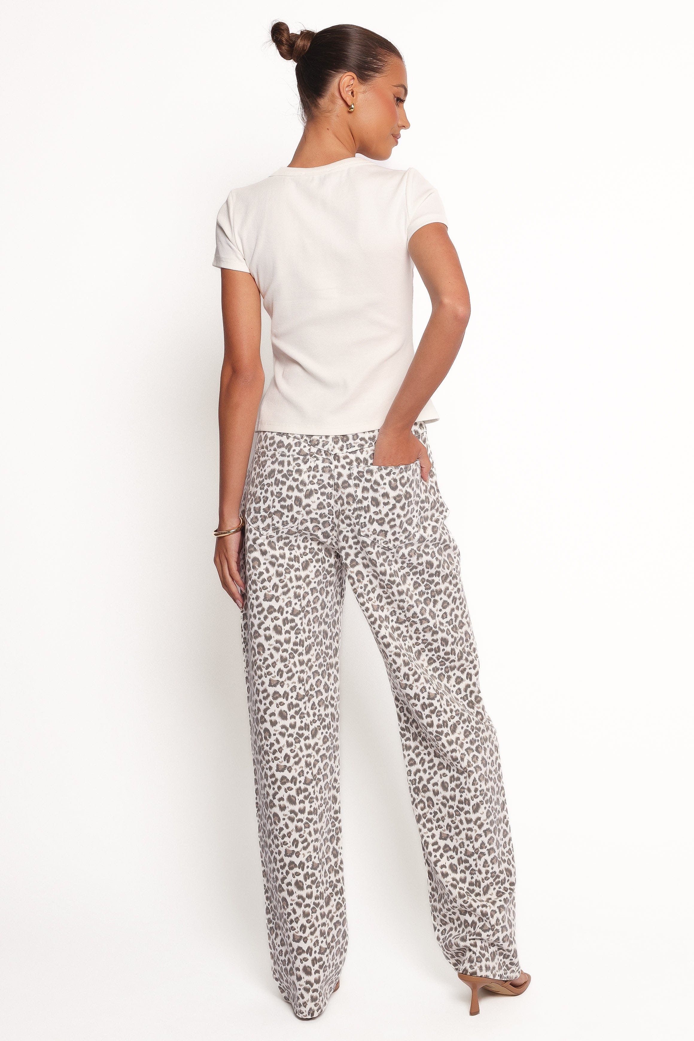 Petal and Pup USA BOTTOMS Leila Printed Wide Leg Jean - Leopard (Hold for Rack)