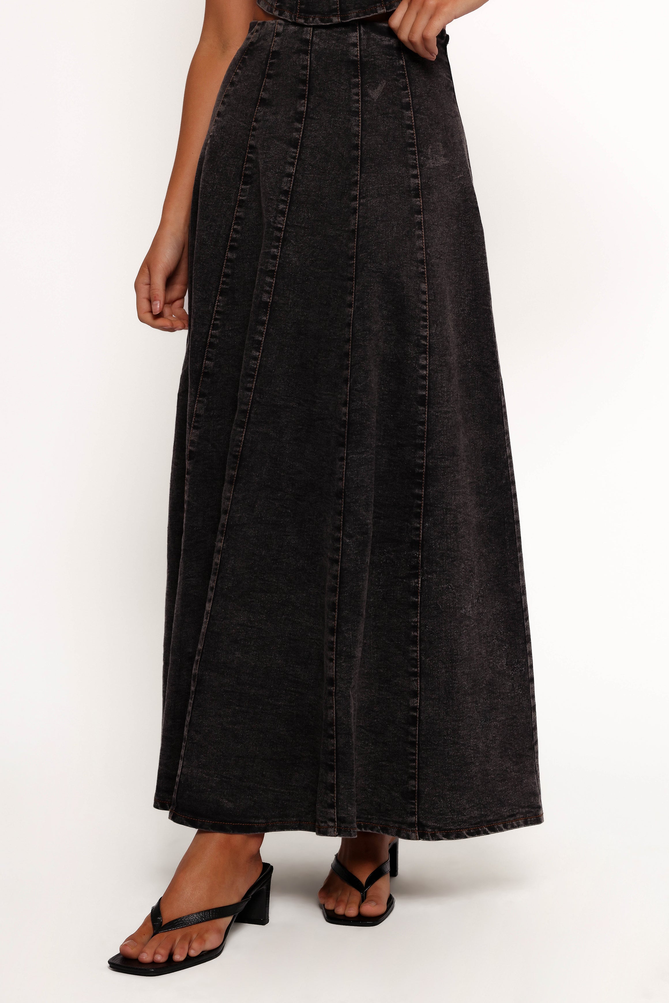 Petal and Pup USA BOTTOMS Mara Midi Skirt - Black