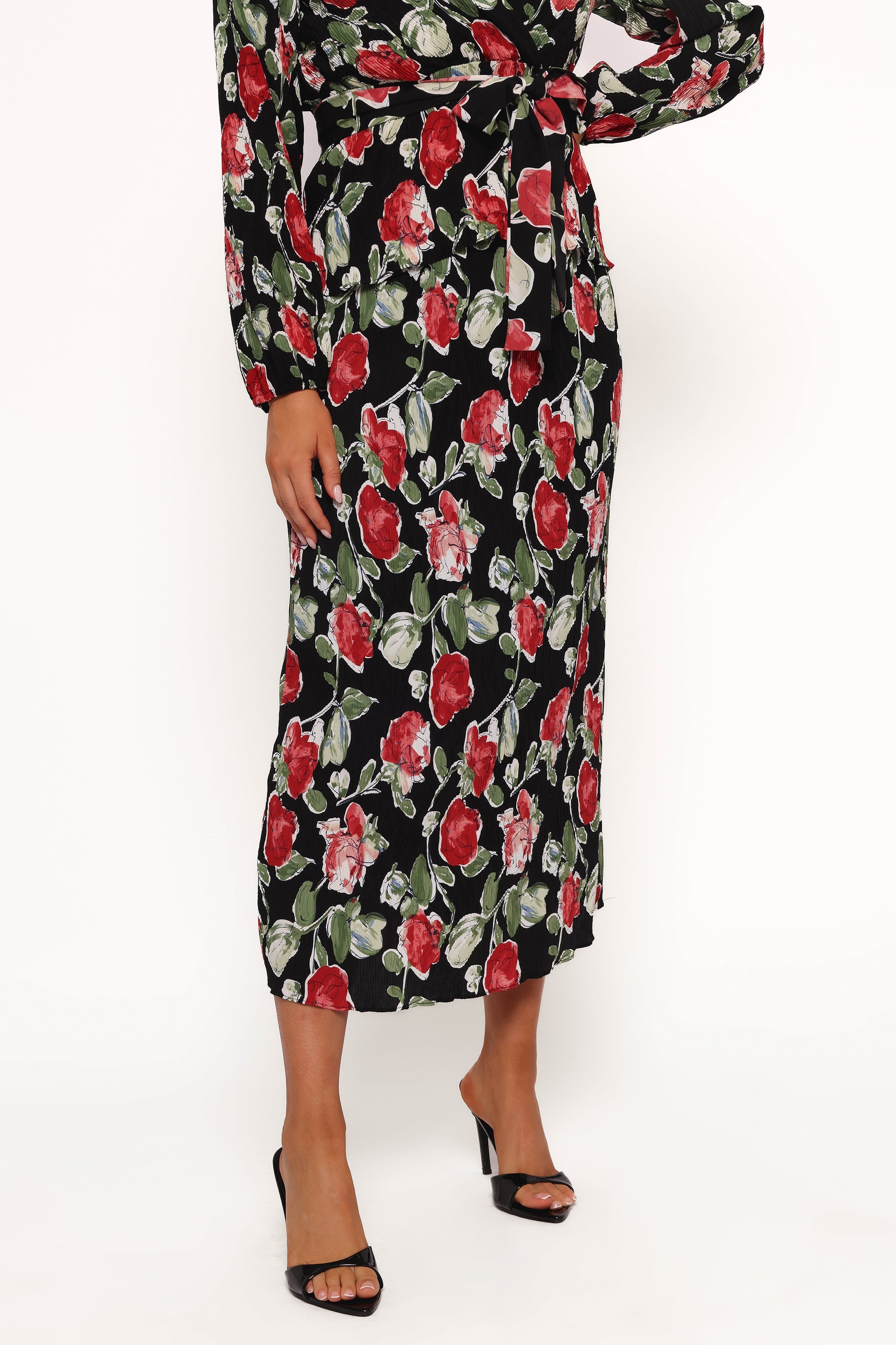 Petal and Pup USA BOTTOMS Minelli Pleat Midi Skirt - Black Rose